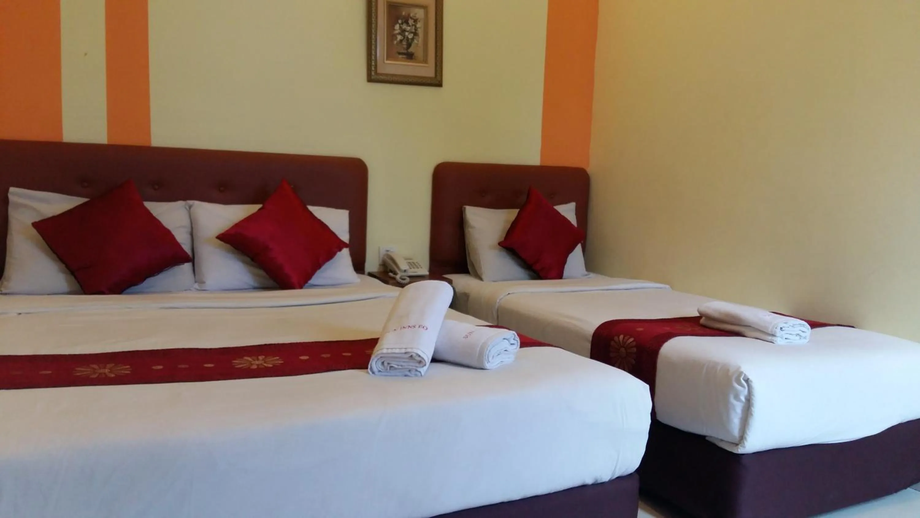 Bedroom, Bed in Sun Inns Hotel Equine, Seri Kembangan
