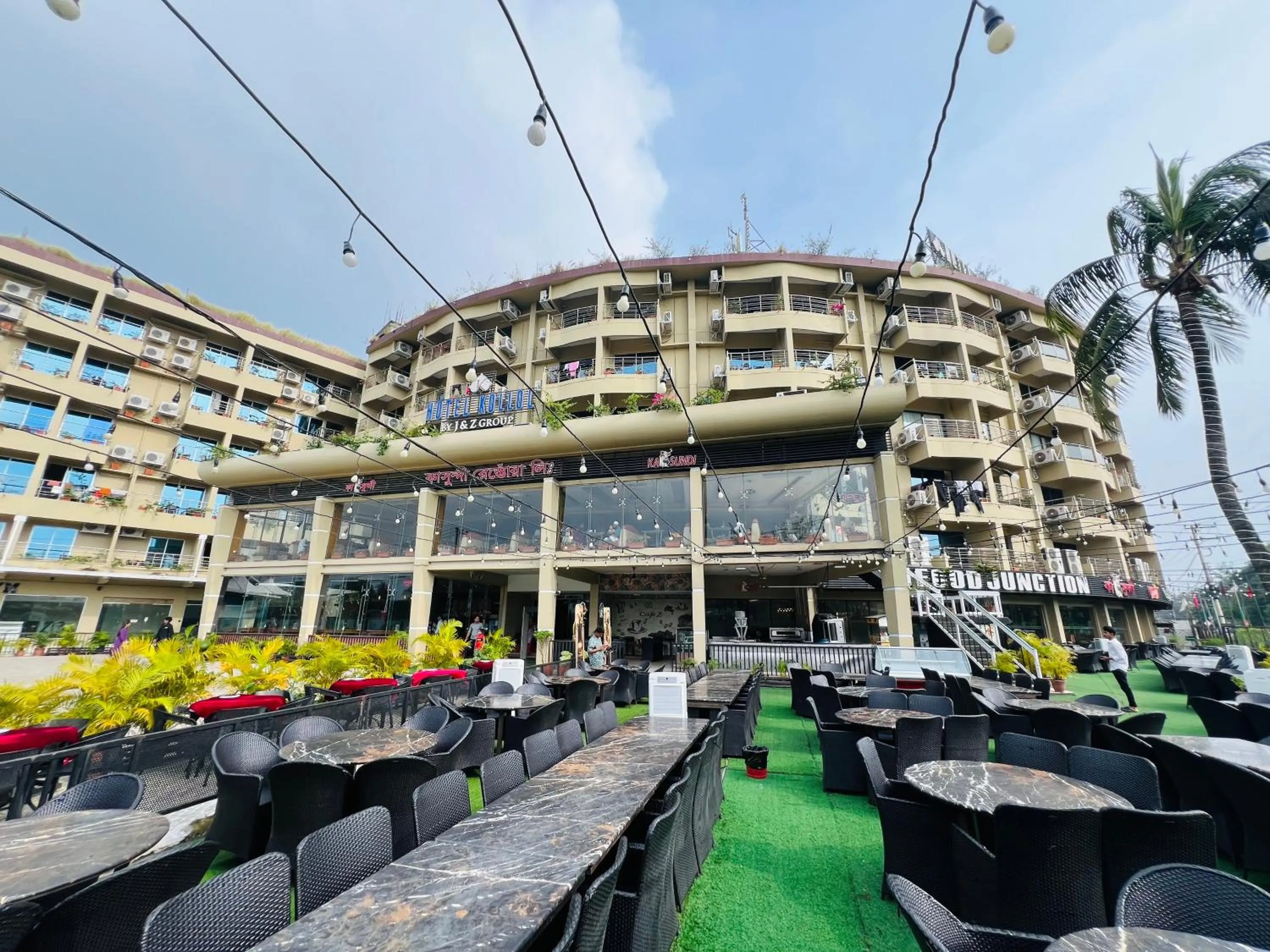 Hotel Kollol by J&Z Group