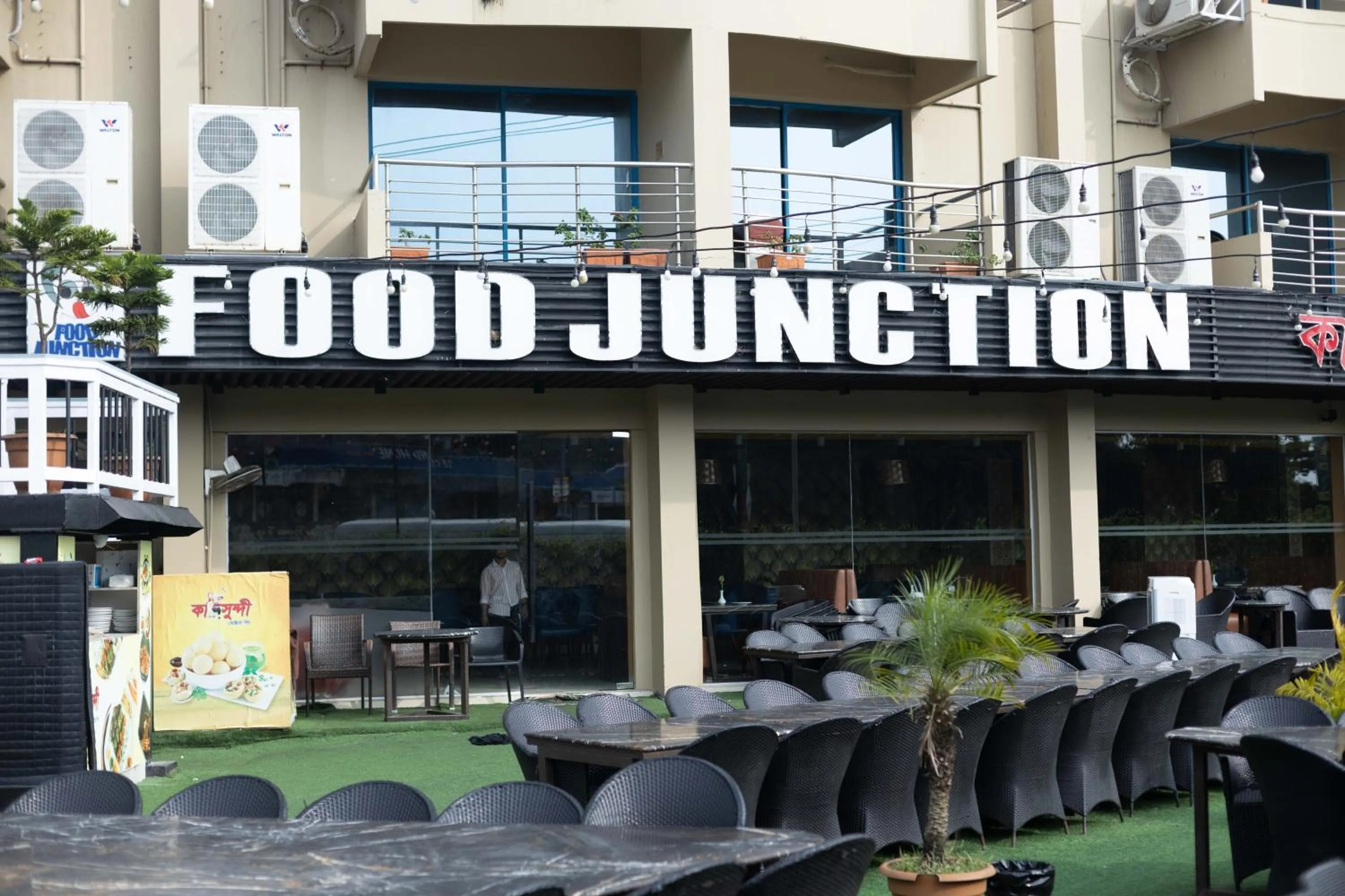 Hotel Kollol by J&Z Group