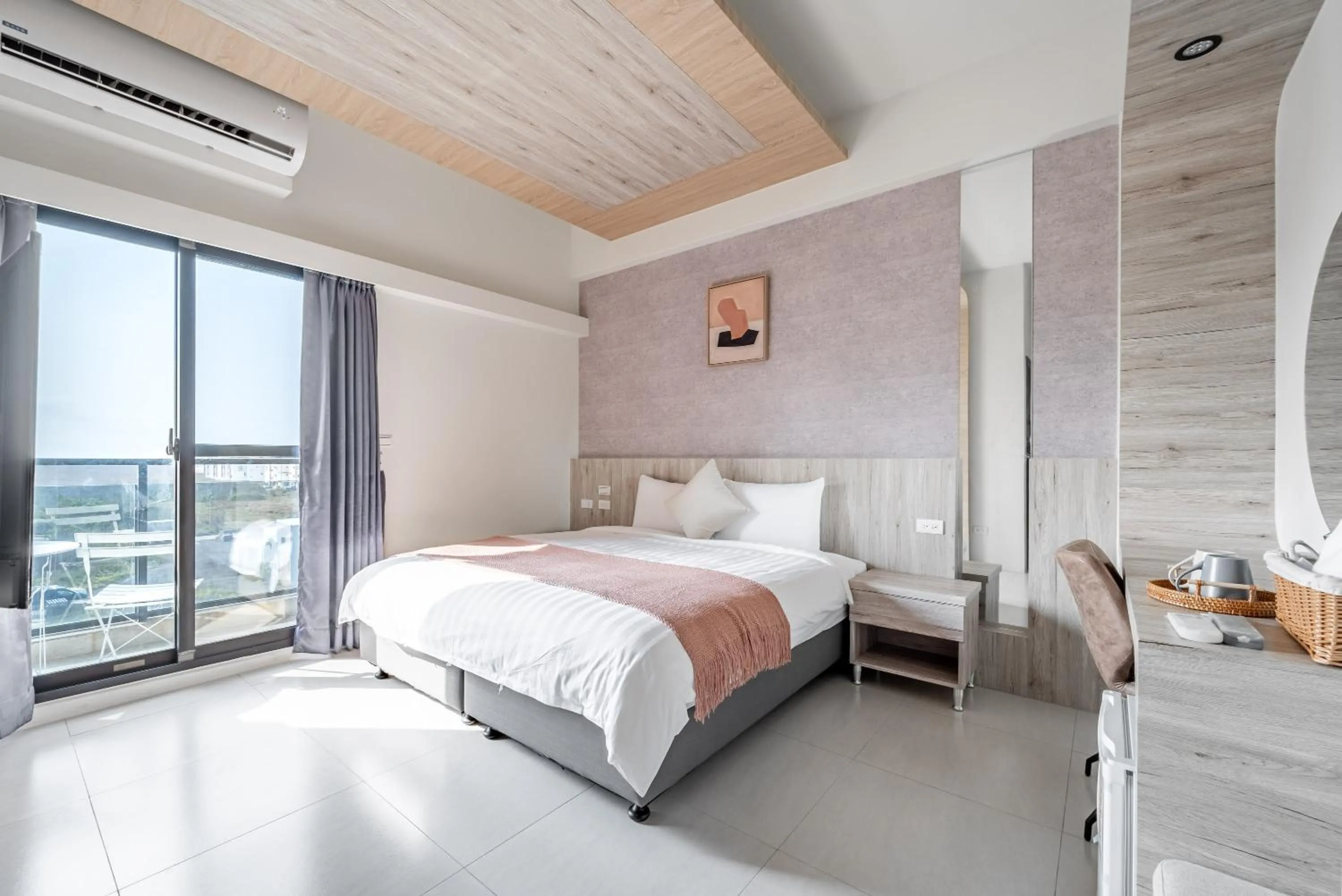 Photo of the whole room, Bed in Penghu SunSea Hall
