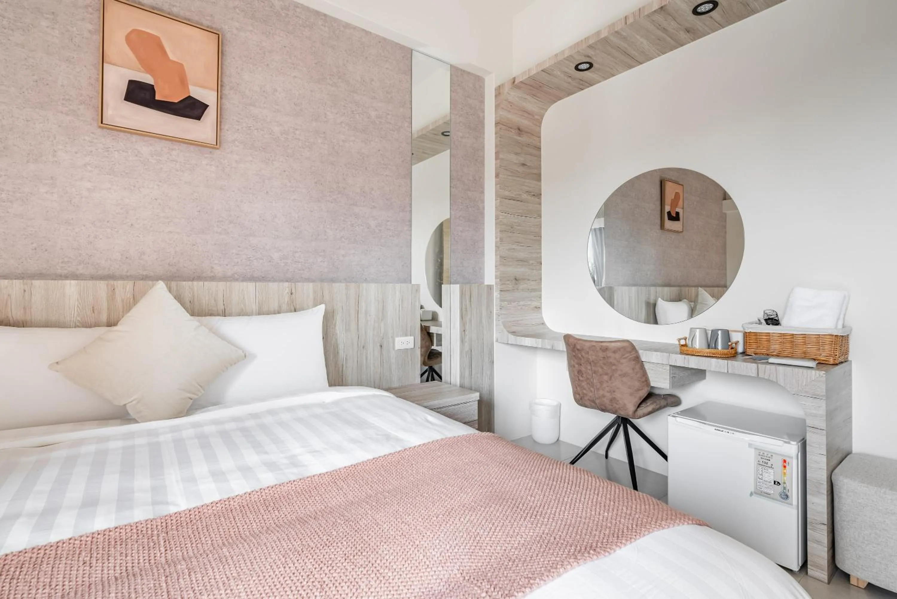 Photo of the whole room, Bed in Penghu SunSea Hall