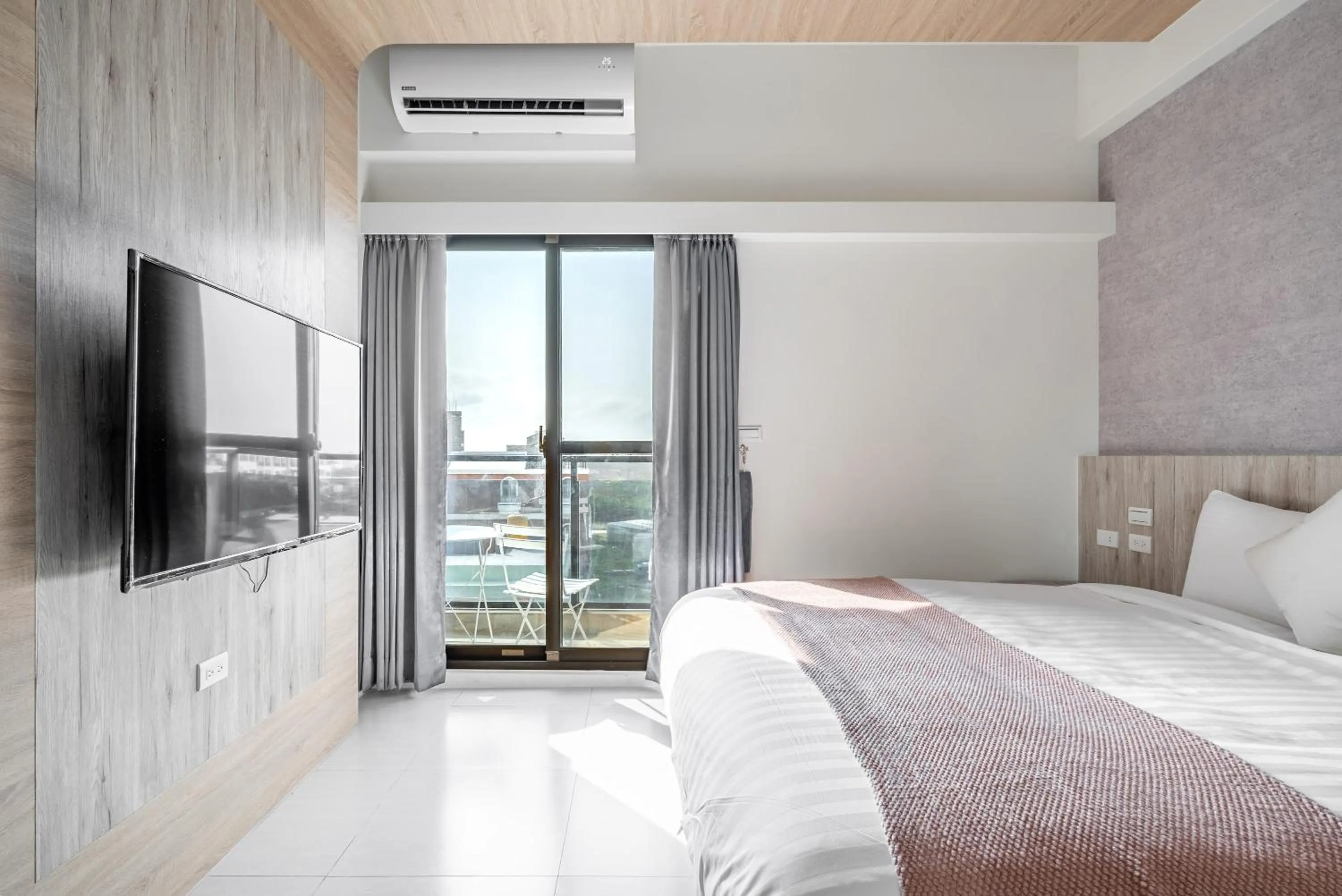 Photo of the whole room, Bed in Penghu SunSea Hall