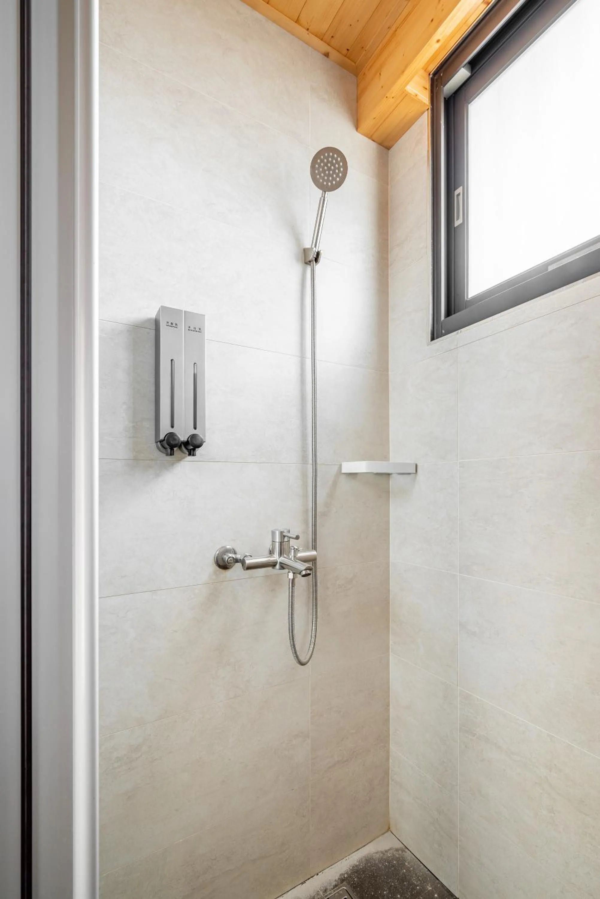 Shower in Penghu SunSea Hall