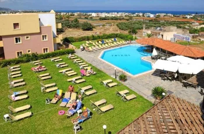 Garden in Frixos Hotel