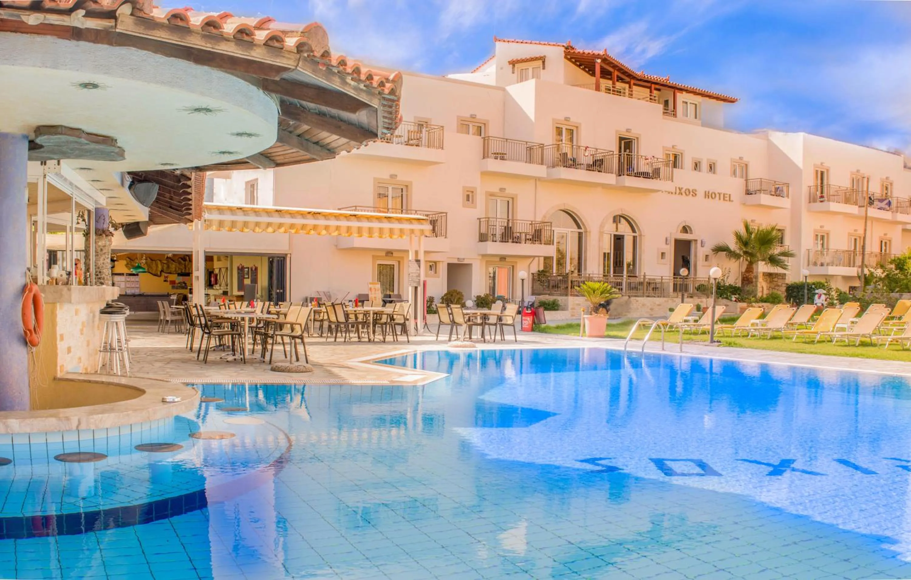 Facade/entrance in Frixos Hotel