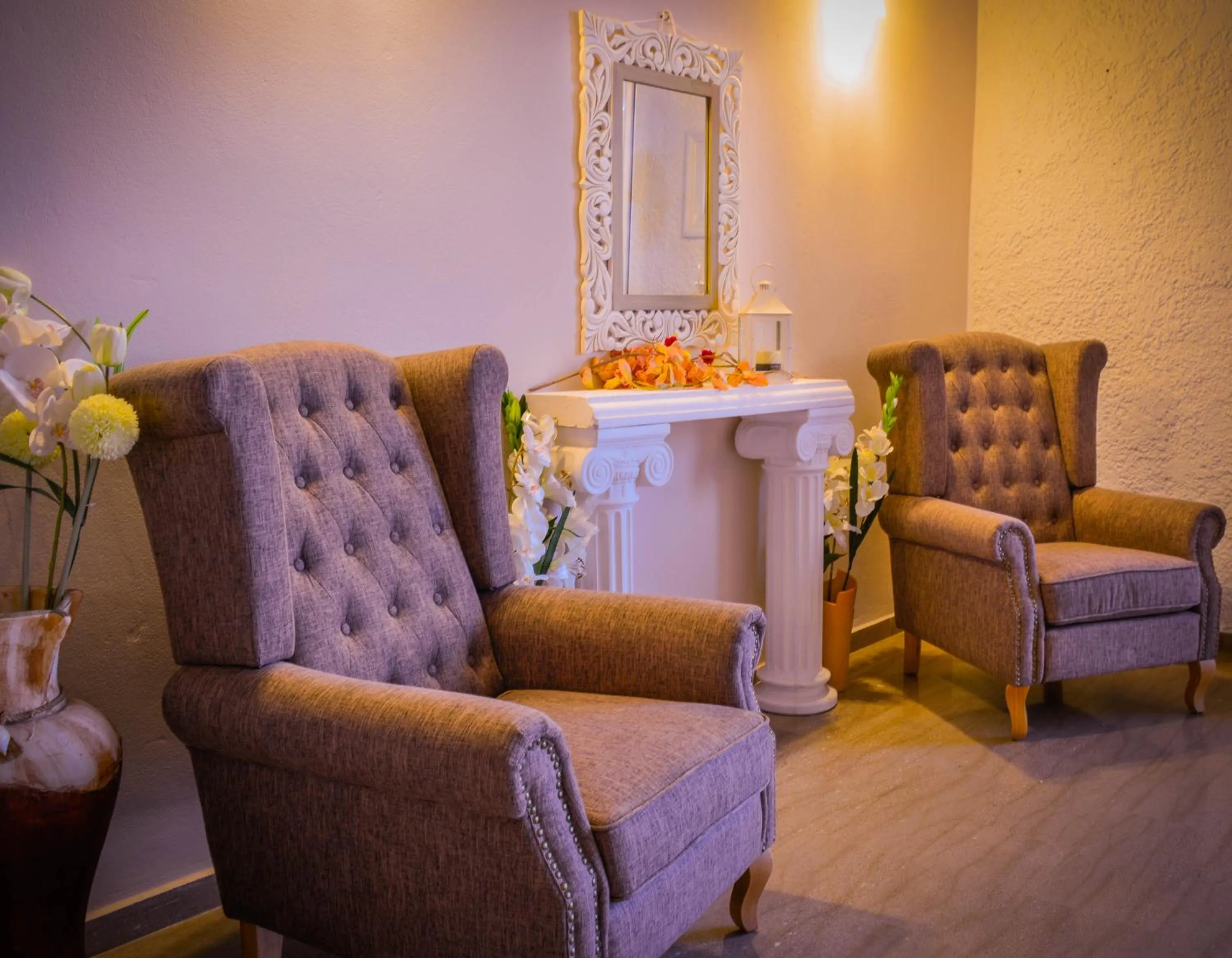 Living room in Frixos Hotel