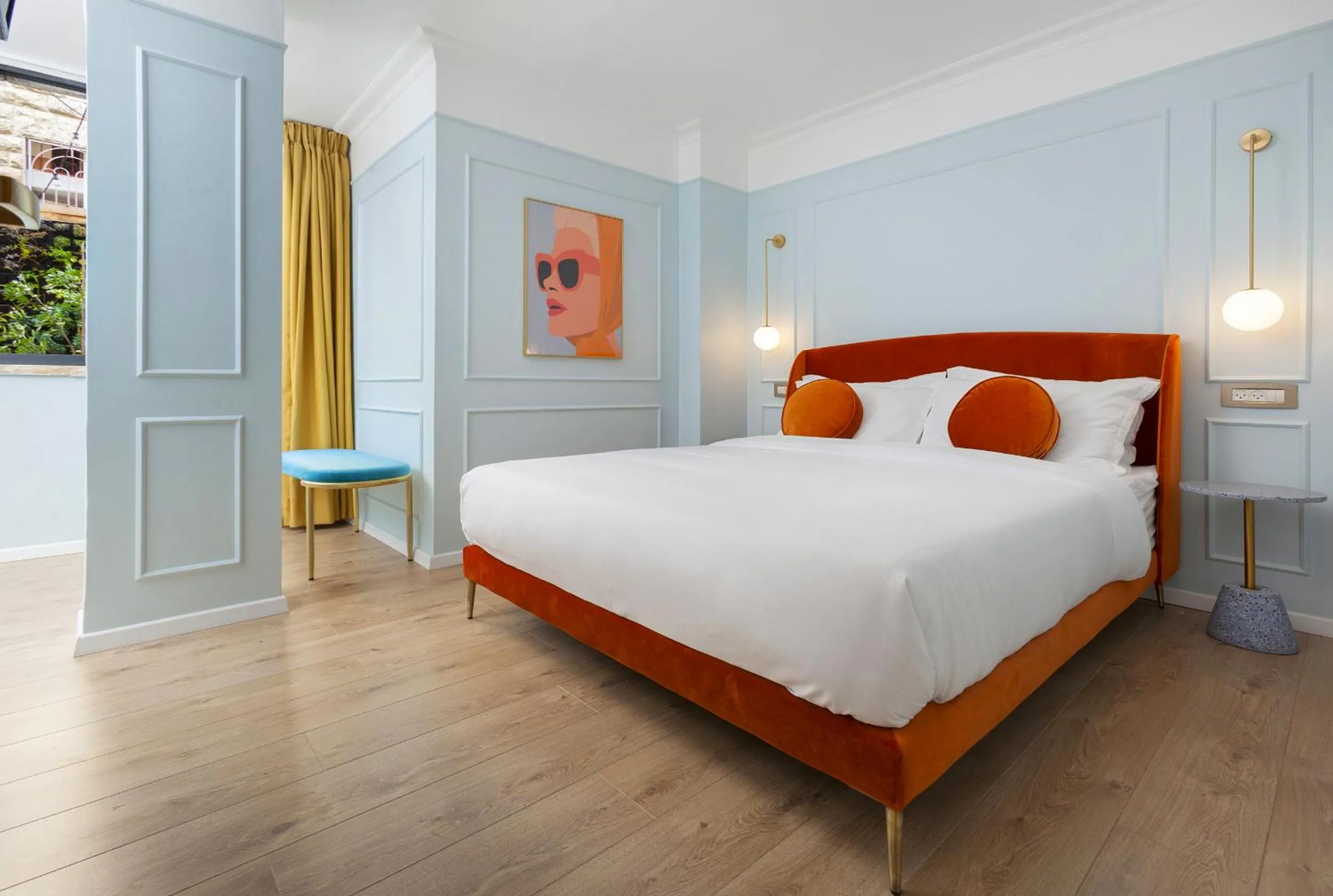 Bed in De Cardo Boutique