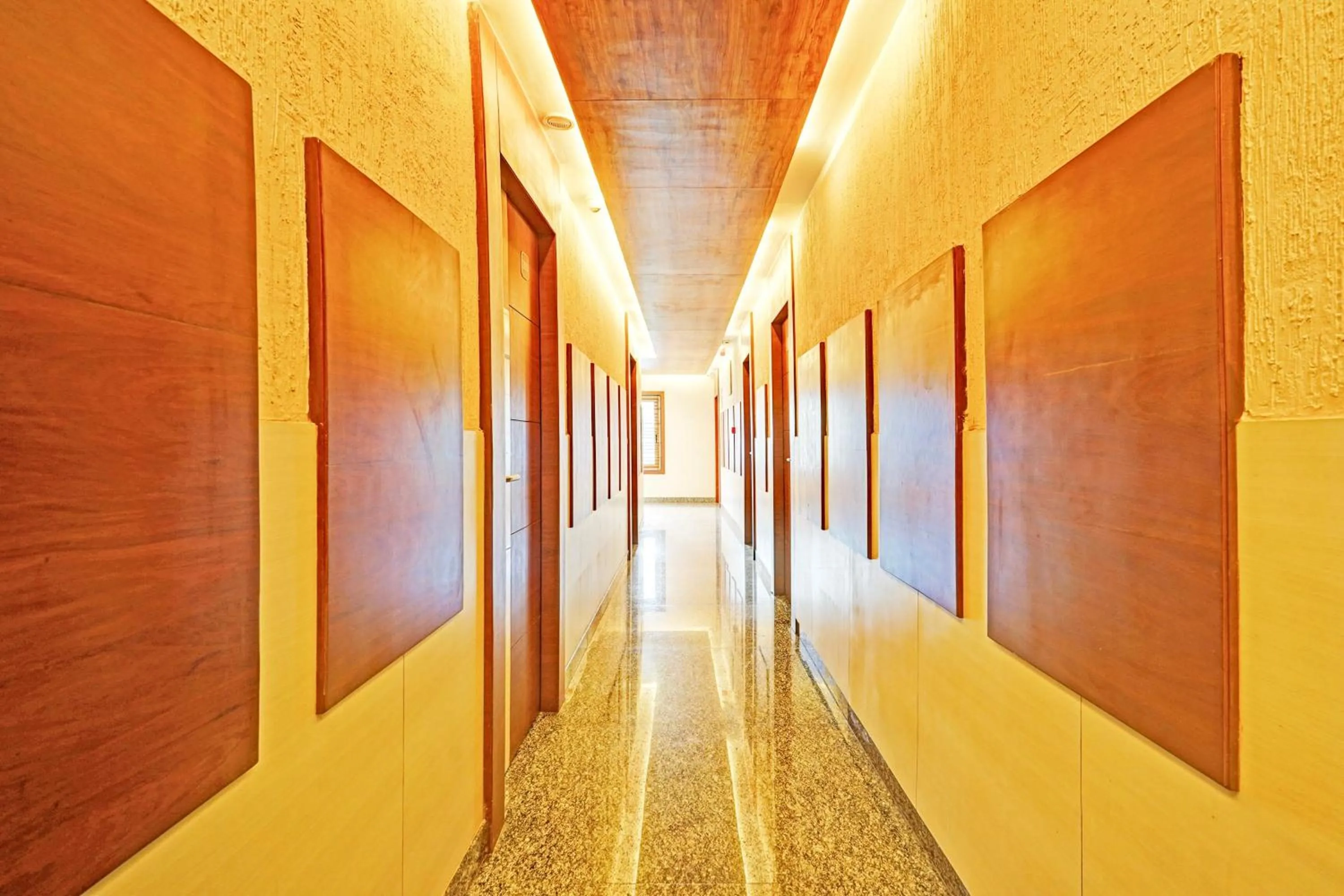 Lobby or reception in Super Townhouse Indiranagar Formerly Leela Park Domlur