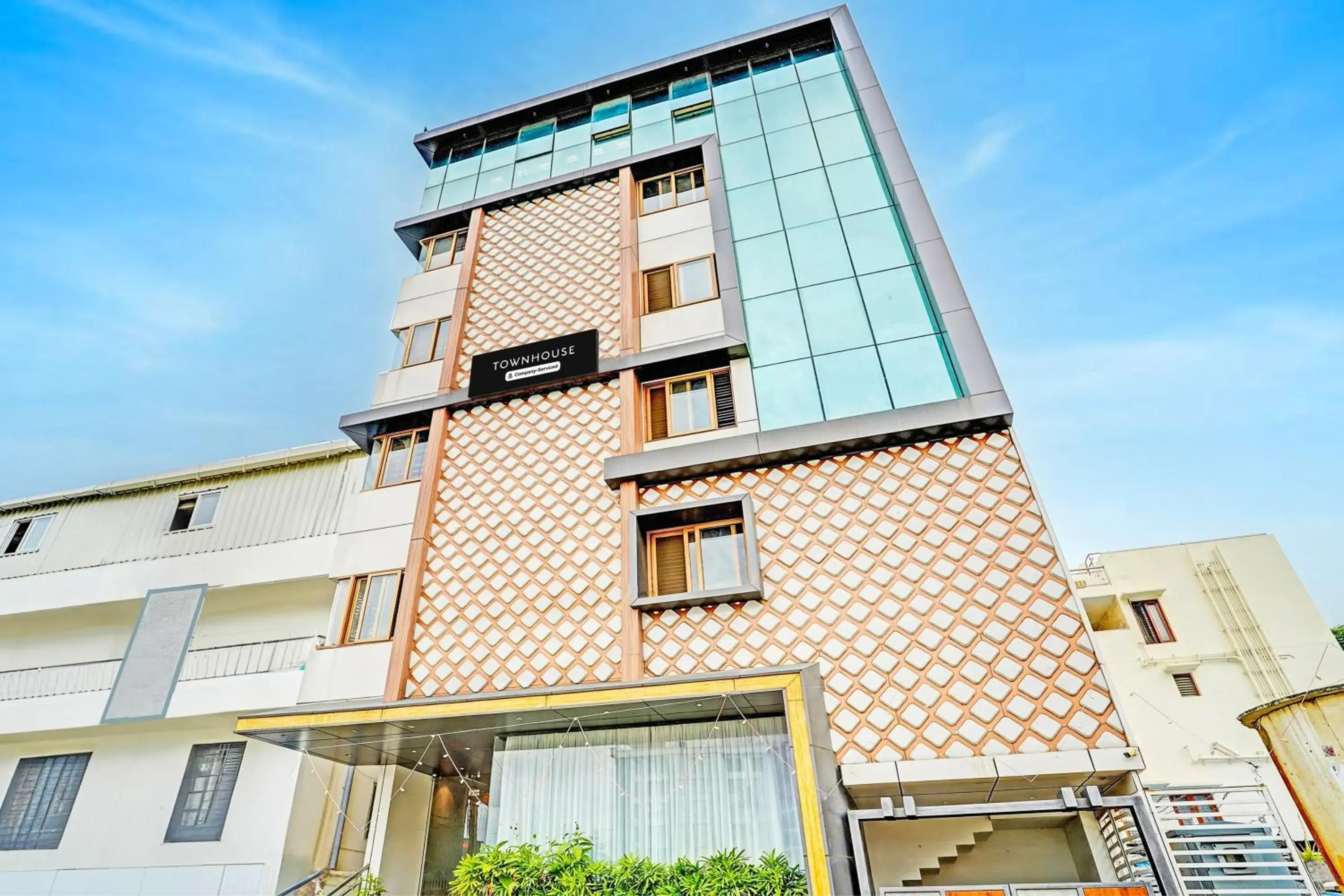 Facade/entrance in Townhouse Indiranagar Formerly Leela Park Domlur Facade/entrance in Townhouse Indiranagar Formerly Leela Park Domlur