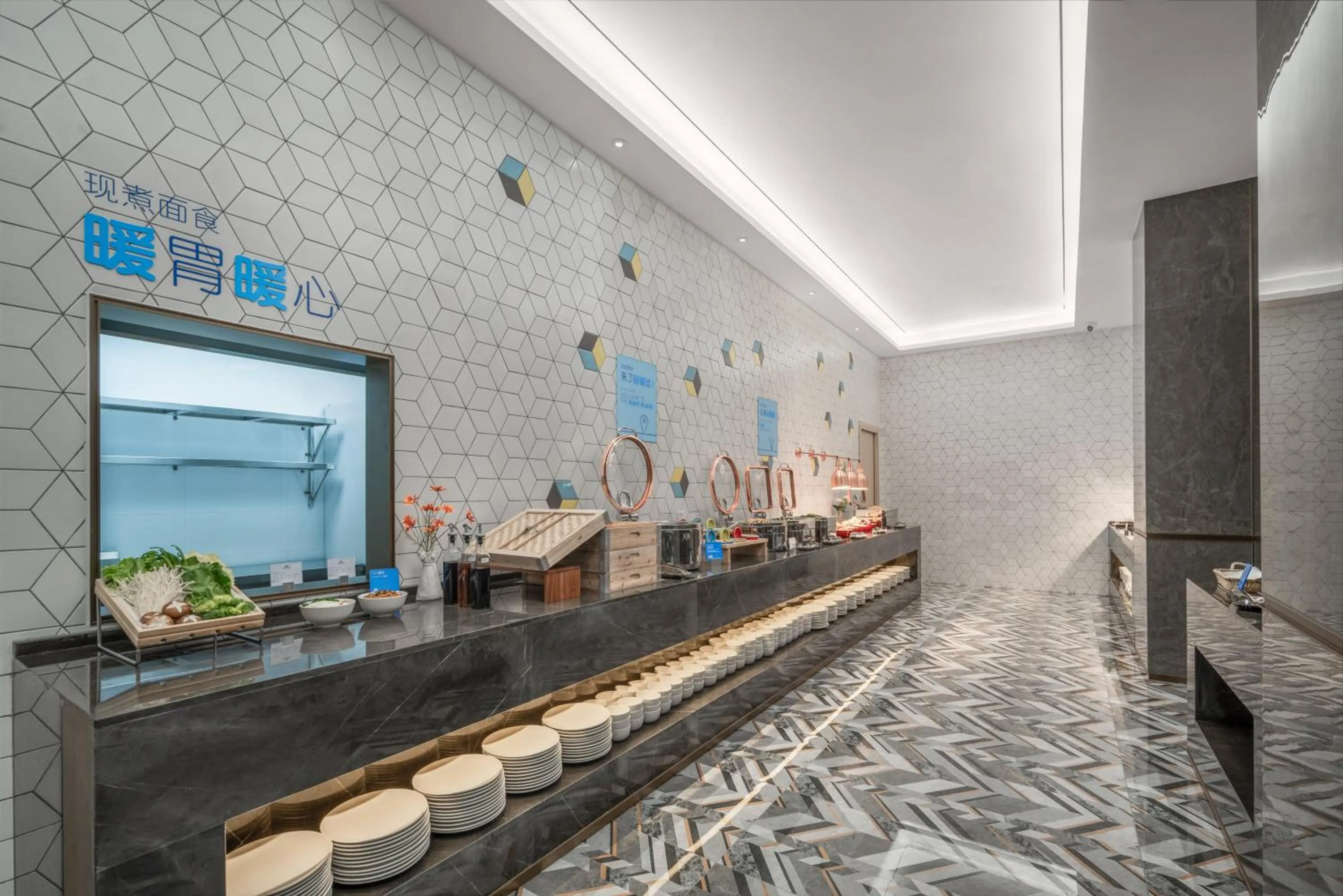 Restaurant/places to eat in Holiday Inn Express Nanchang Bayi Square by IHG