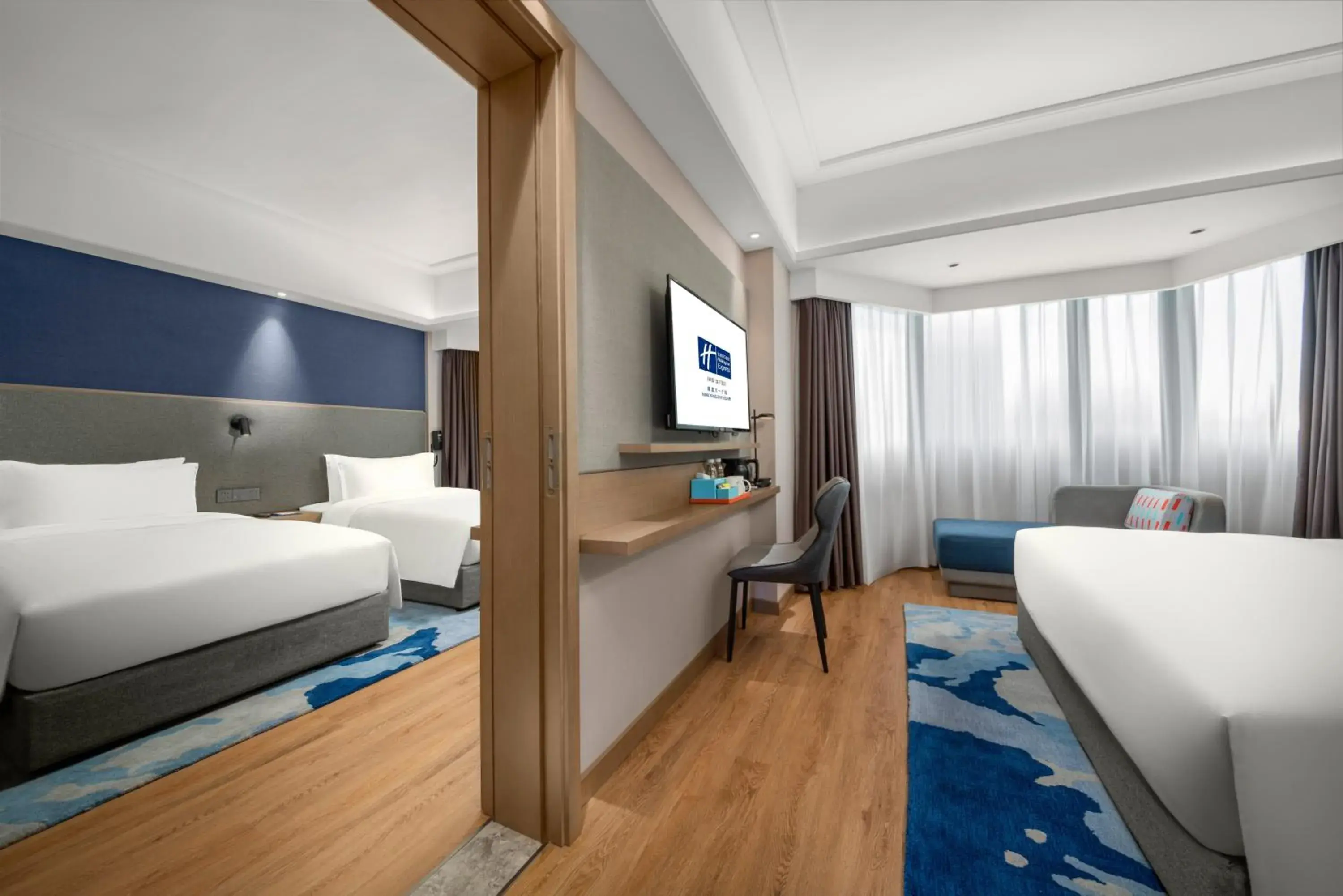 Photo of the whole room, Bed in Holiday Inn Express Nanchang Bayi Square by IHG Photo of the whole room, Bed in Holiday Inn Express Nanchang Bayi Square by IHG