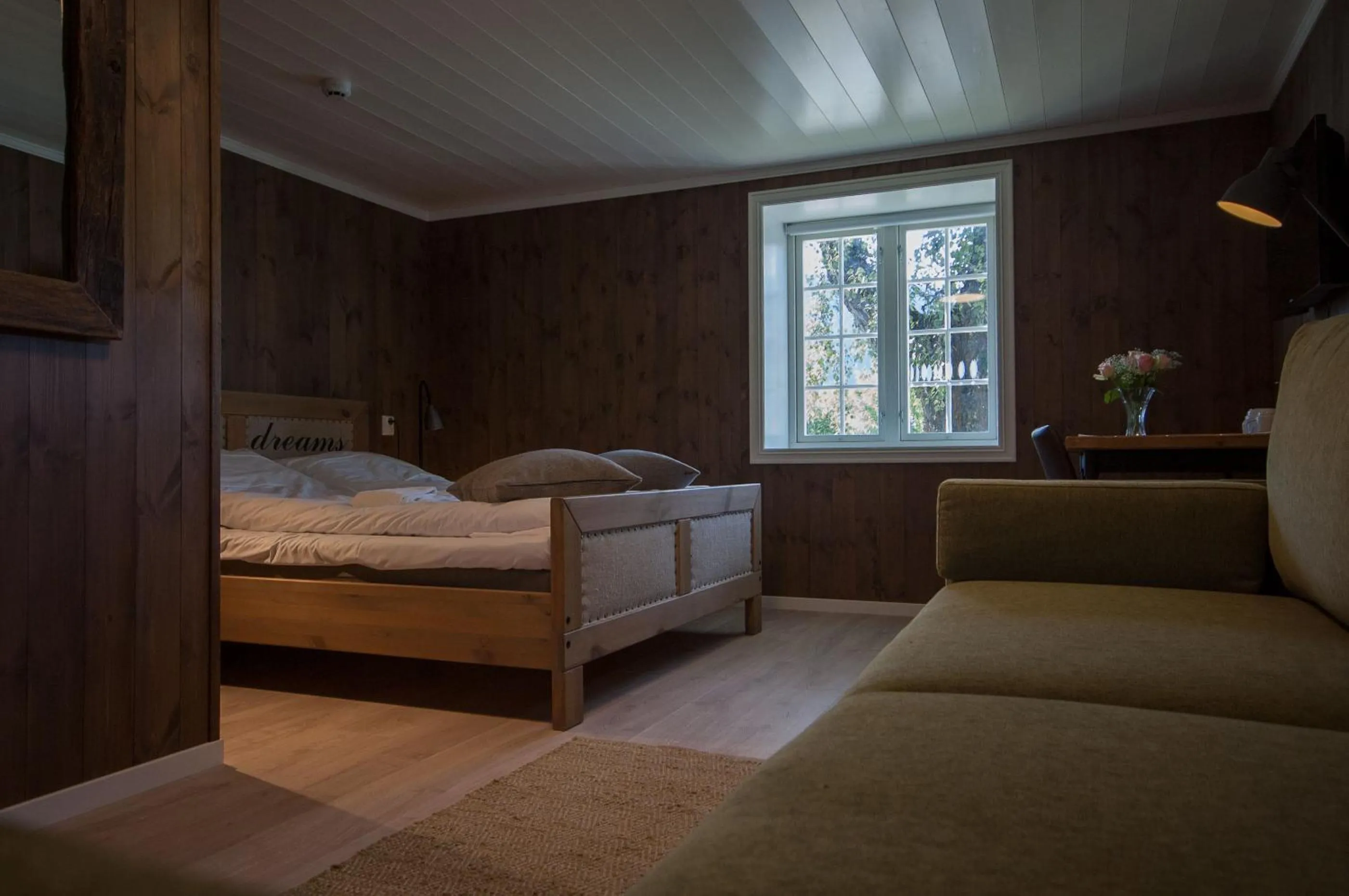 Photo of the whole room, Bed in Dale-Gudbrands Gard by Frich`s