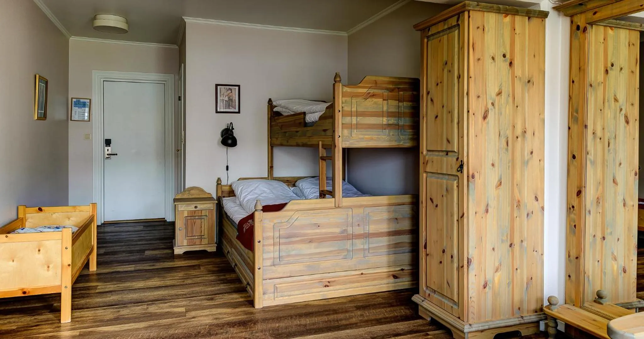 Bed in Dale-Gudbrands Gard by Frich`s