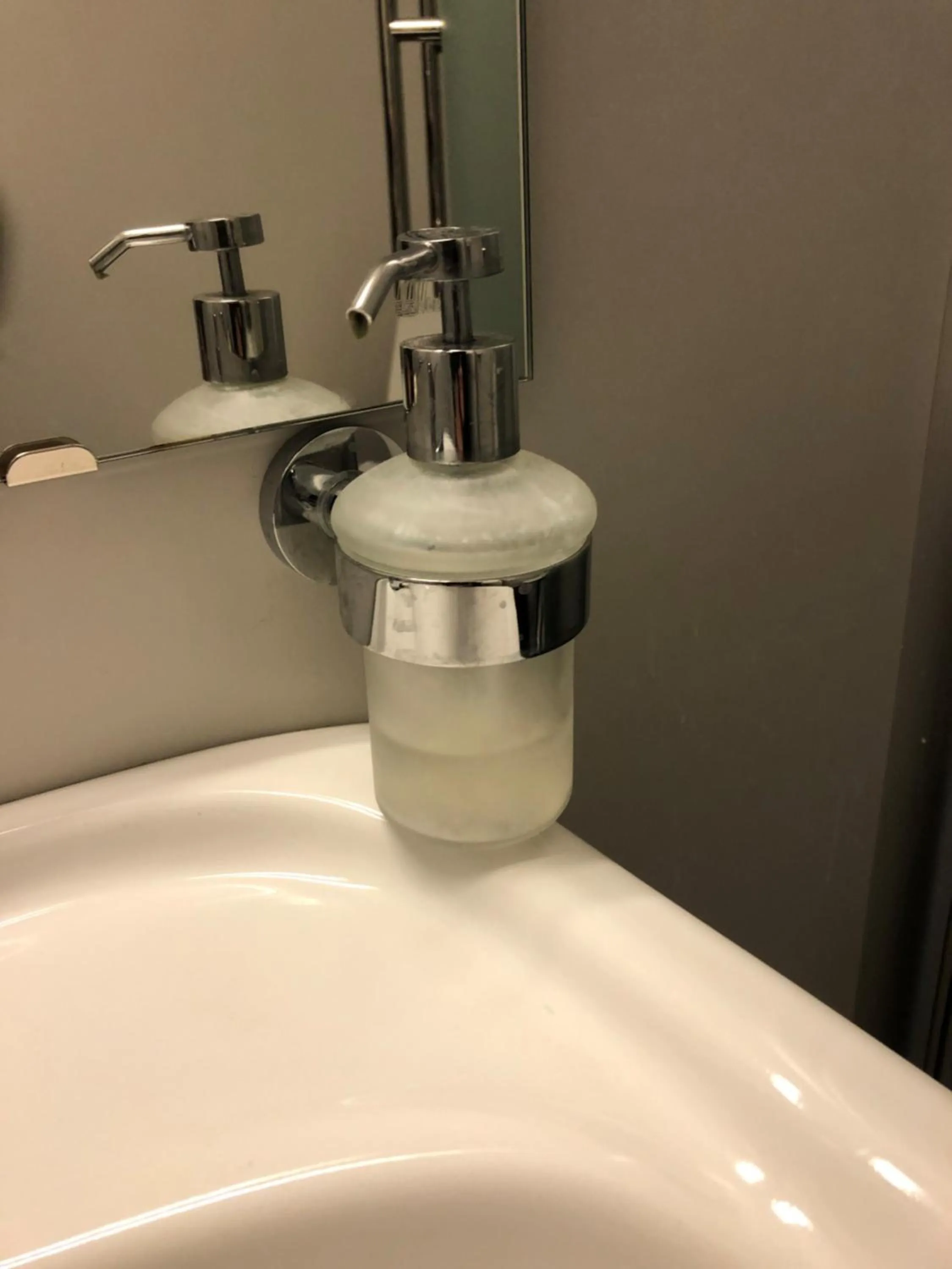 Bathroom in Dale-Gudbrands Gard by Frich`s