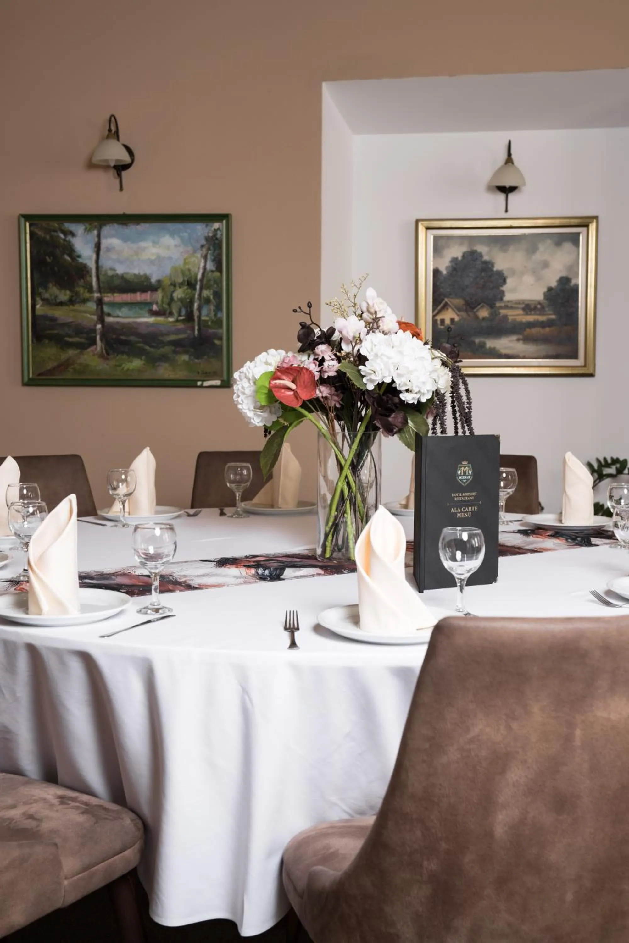 Restaurant/places to eat in Miznah Hotels & Resorts