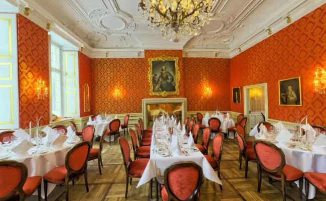 Restaurant/places to eat in Hotel Schloss Wilkinghege