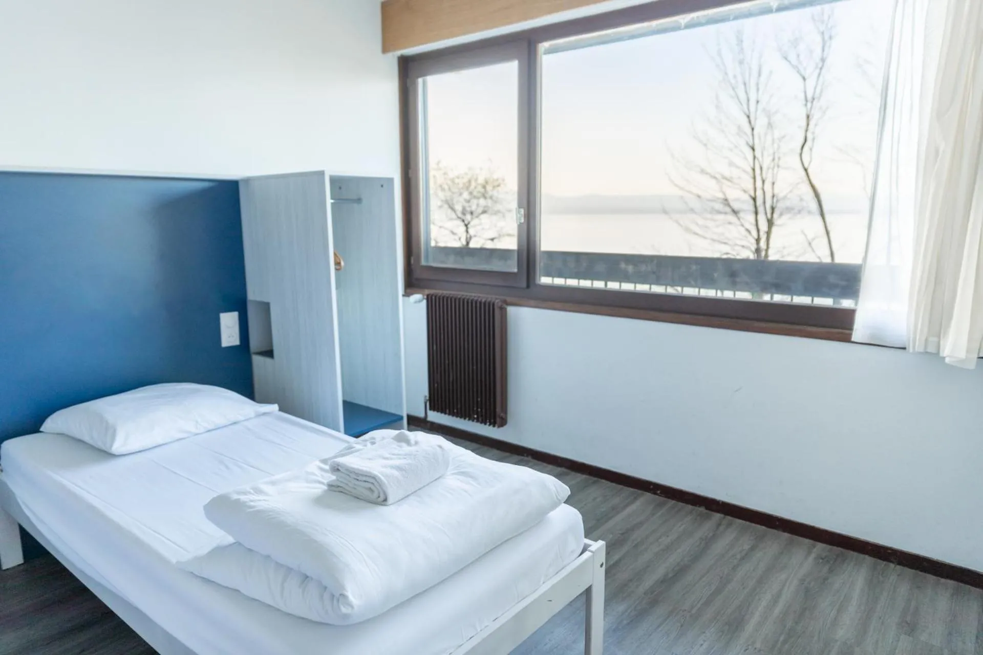 Bed in Côté Lac Hostel Evian