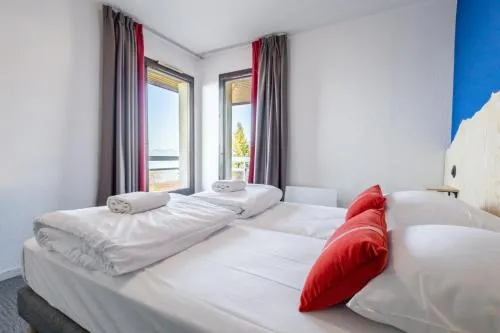 Bed in Côté Lac Hostel Evian