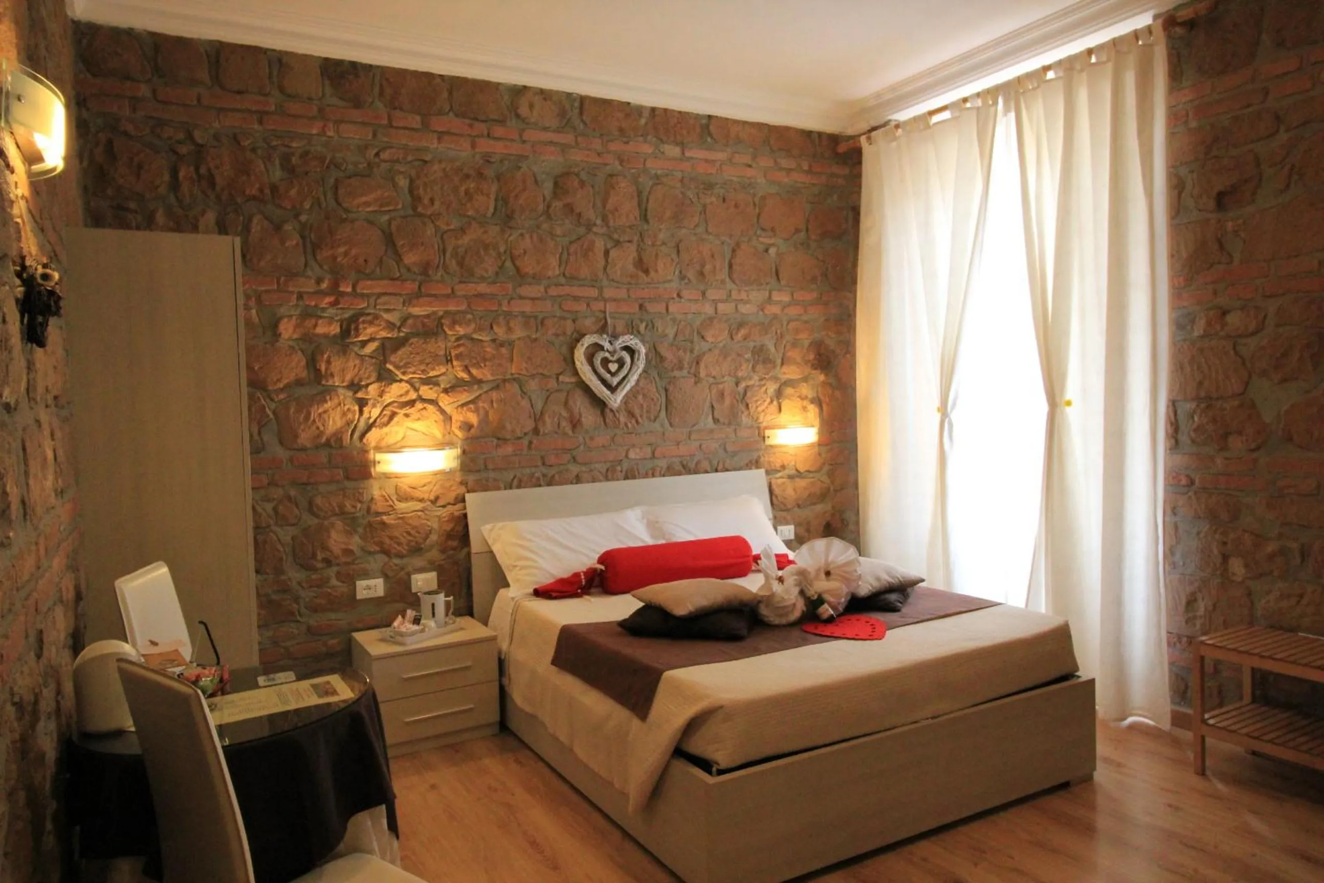 Decorative detail, Bed in Freedom Love B&B