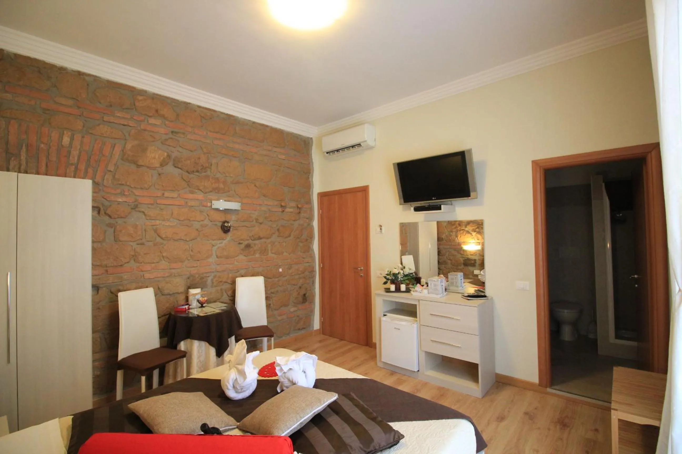 Bedroom in Freedom Love B&B