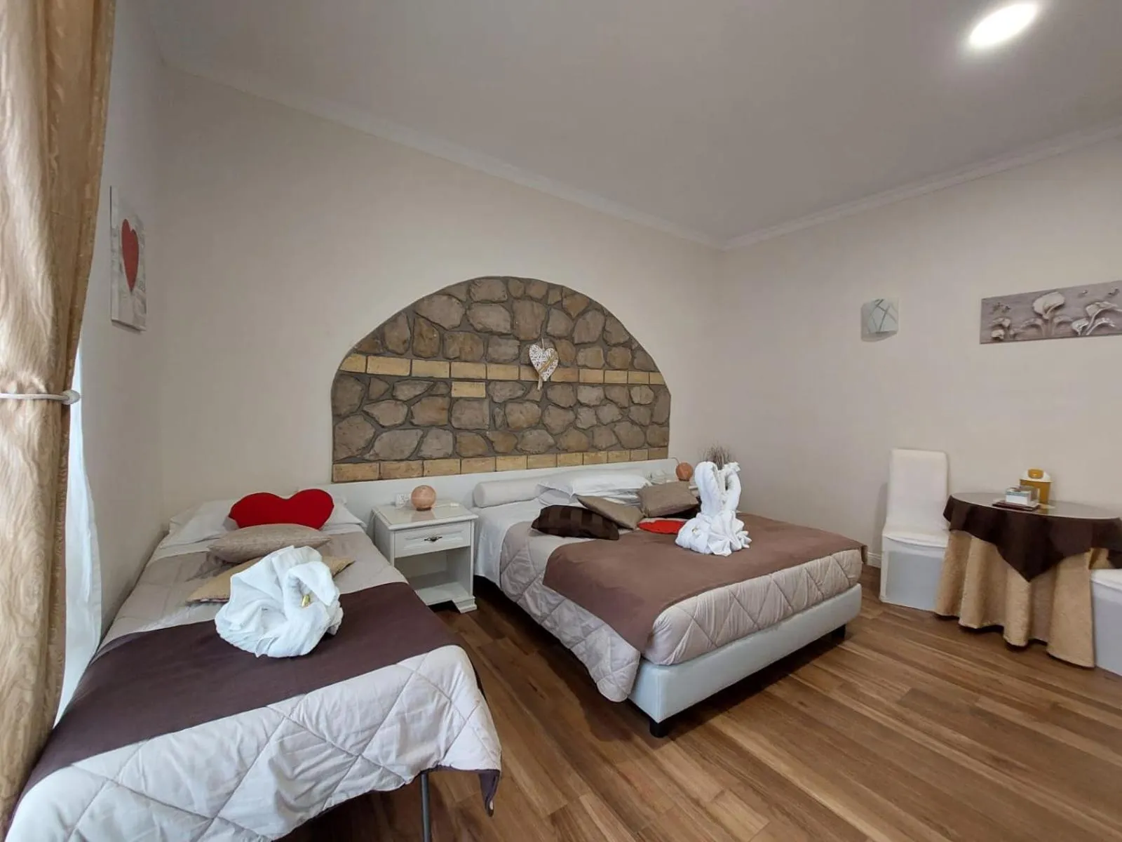 Bed in Freedom Love B&B