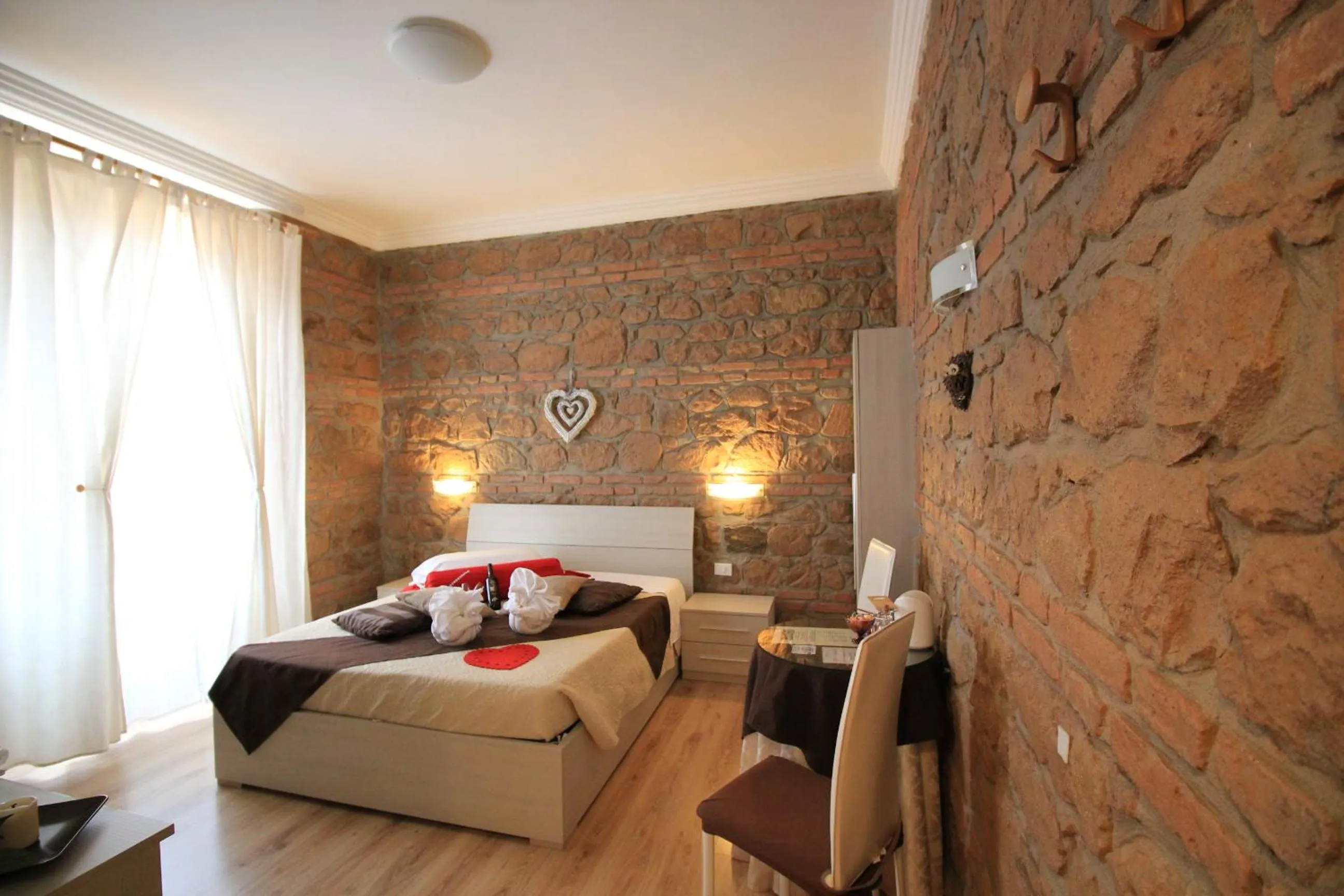 Bedroom, Bed in Freedom Love B&B