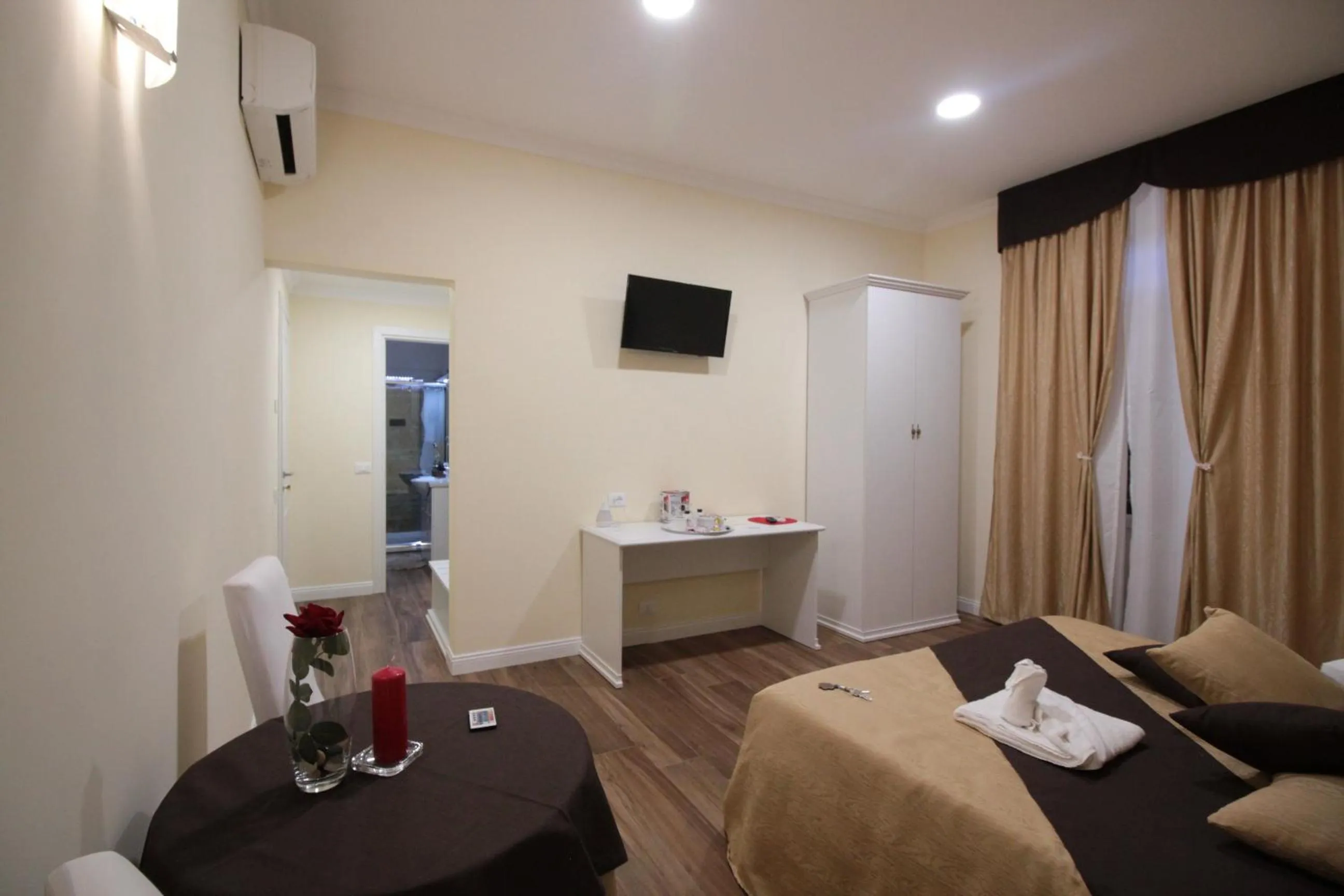 Decorative detail in Freedom Love B&B