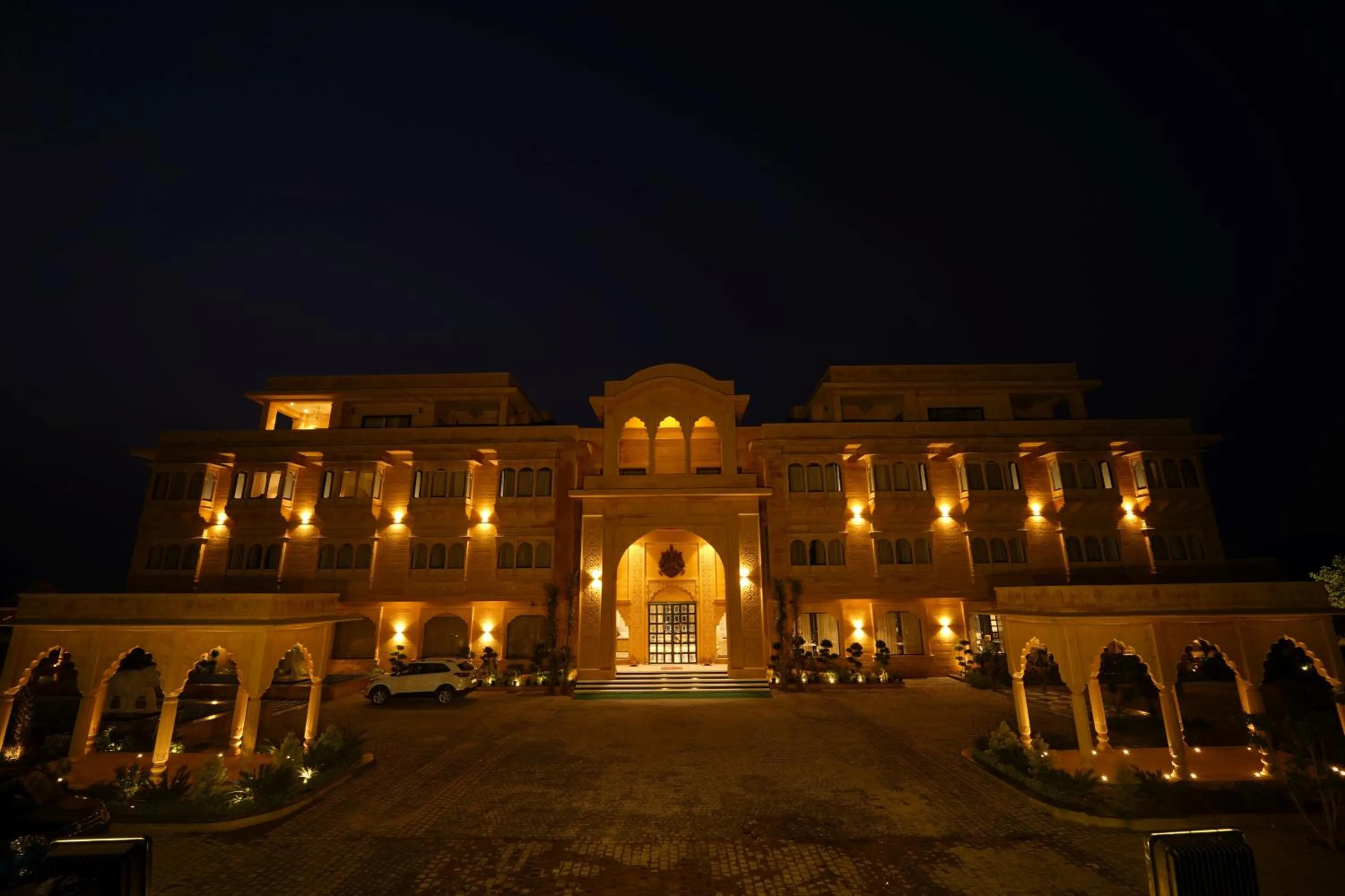 Property building in Sahdev Bagh