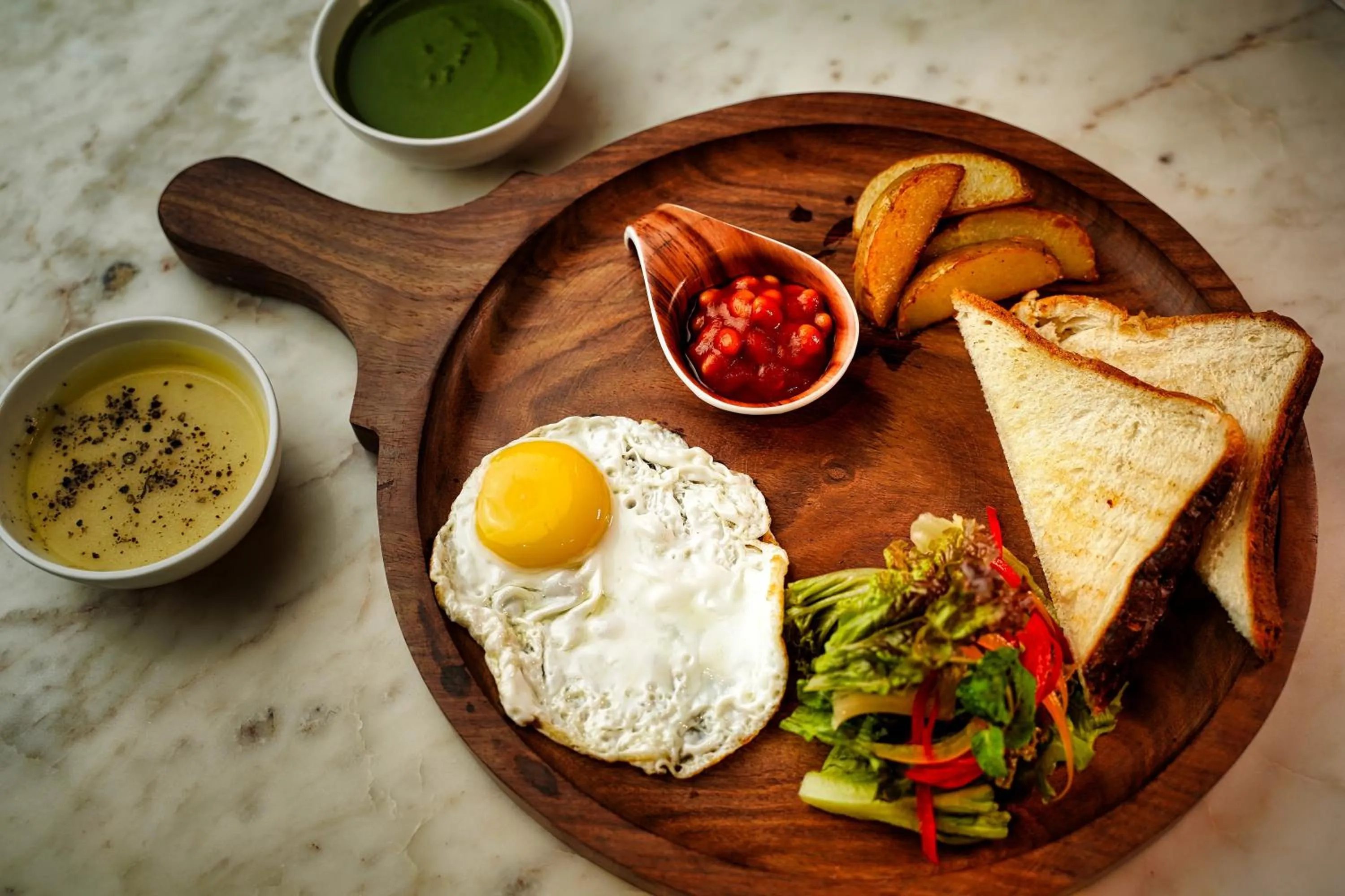 Continental breakfast in Sahdev Bagh