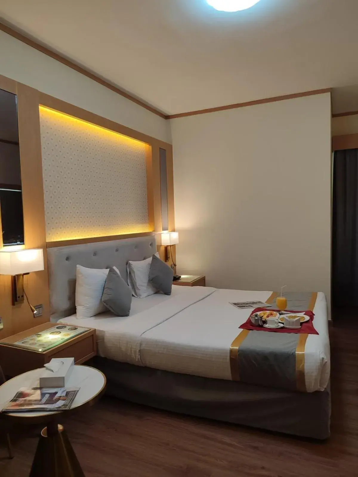 Bedroom, Bed in York International Hotel Bedroom, Bed in York International Hotel