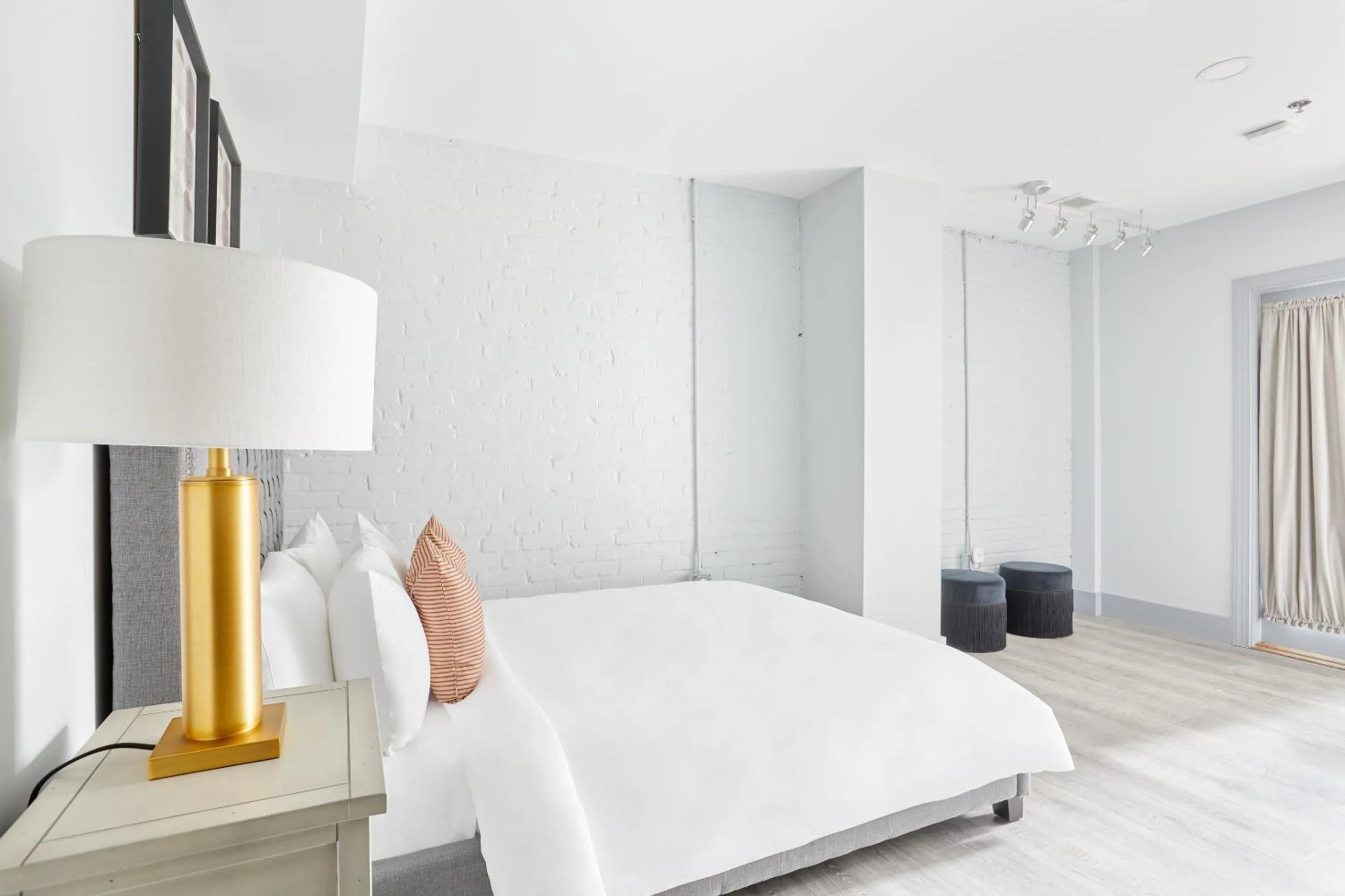 Bed in Sonder The Grace