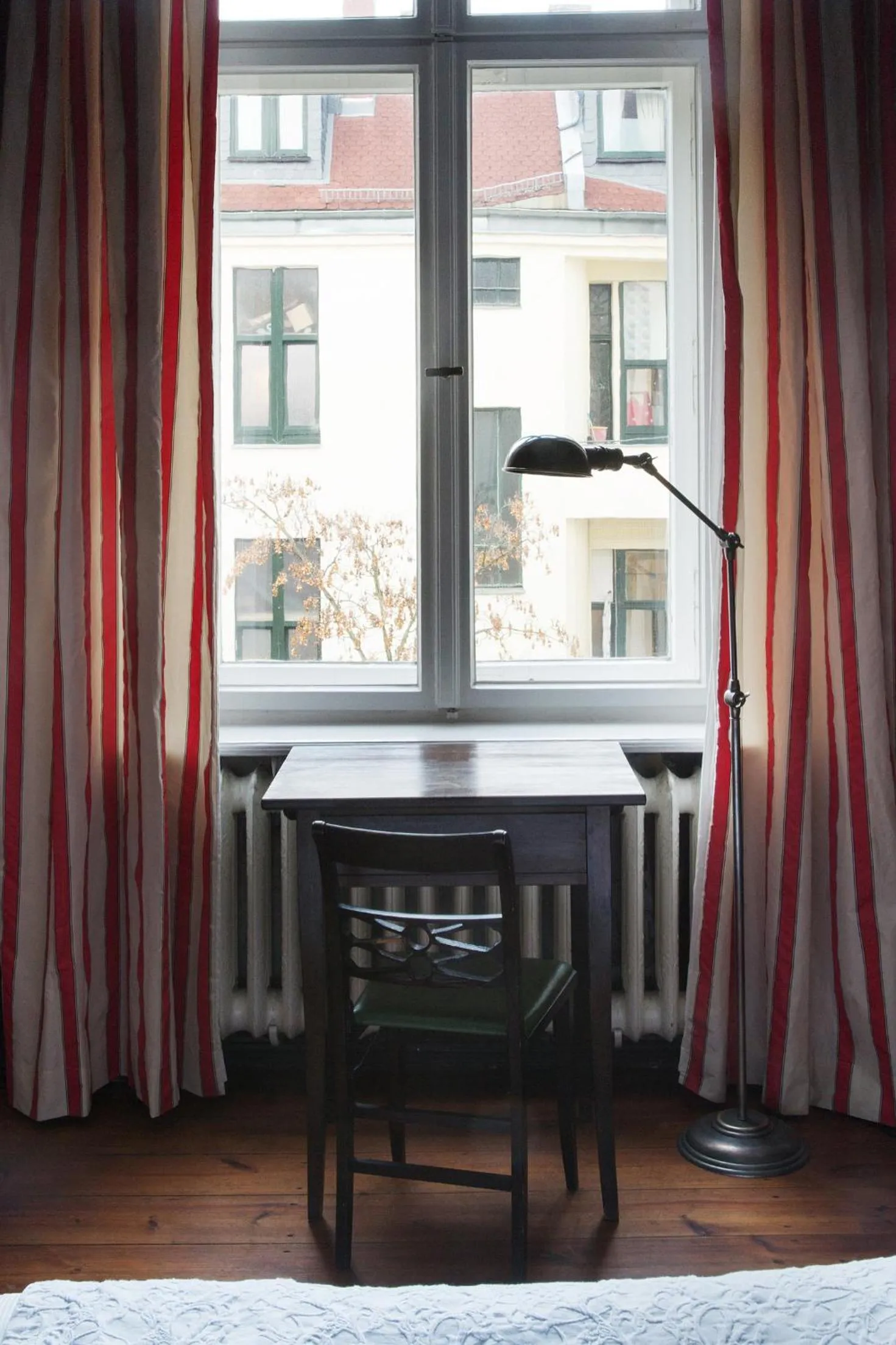 hair dresser in Hotel Art Nouveau am Kurfürstendamm