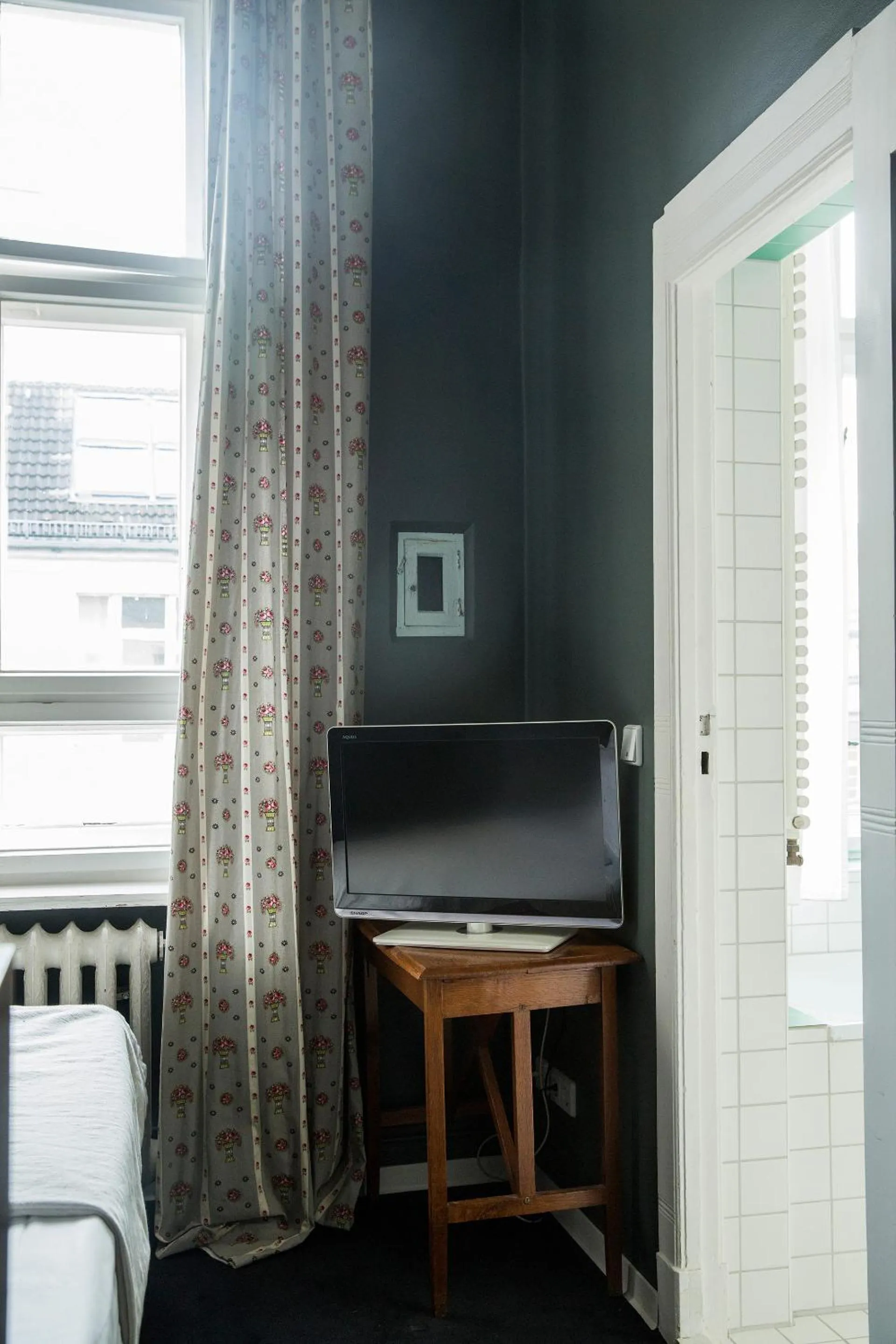 hair dresser in Hotel Art Nouveau am Kurfürstendamm