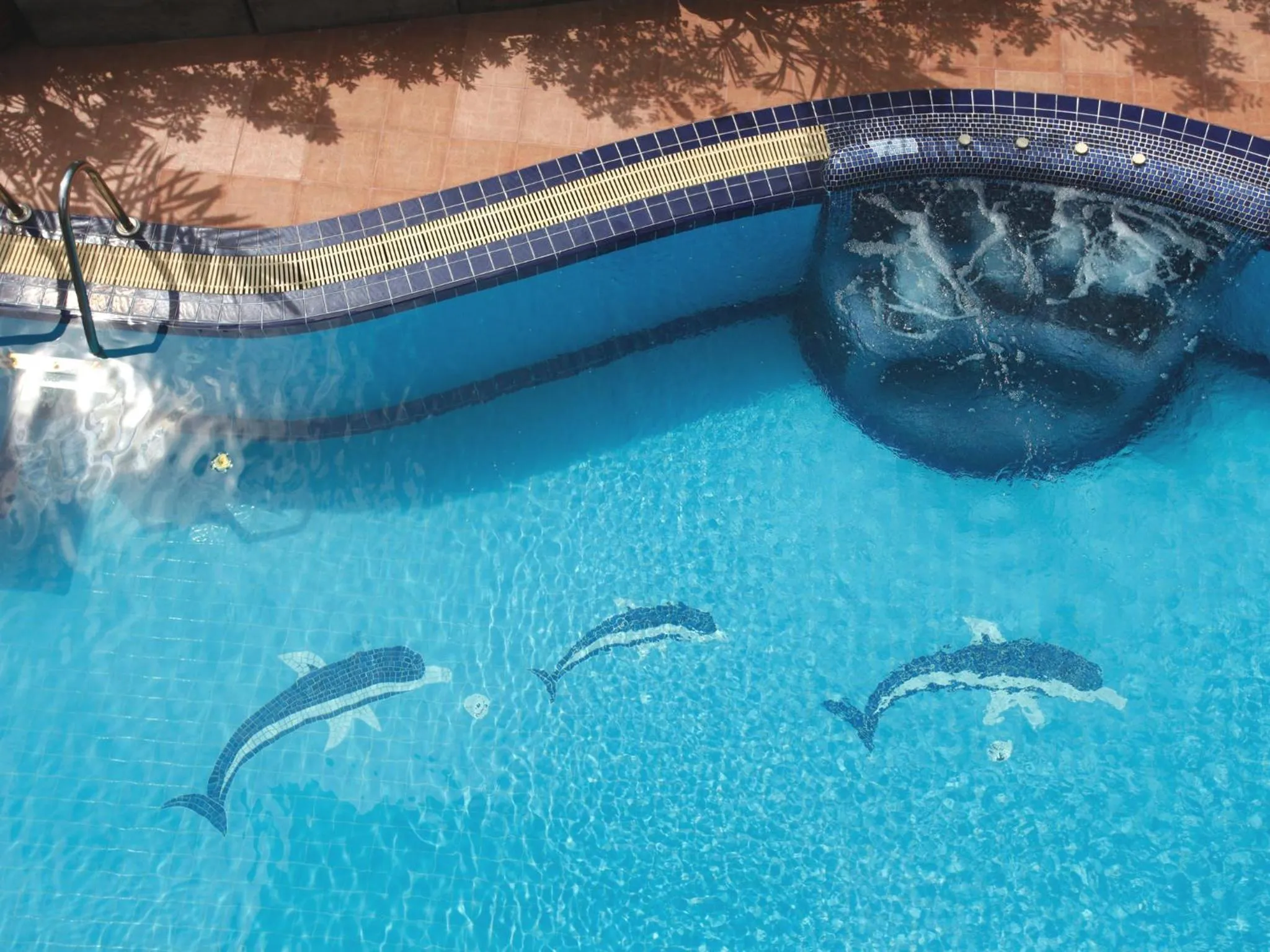 Swimming pool in Kata Sea View Villas