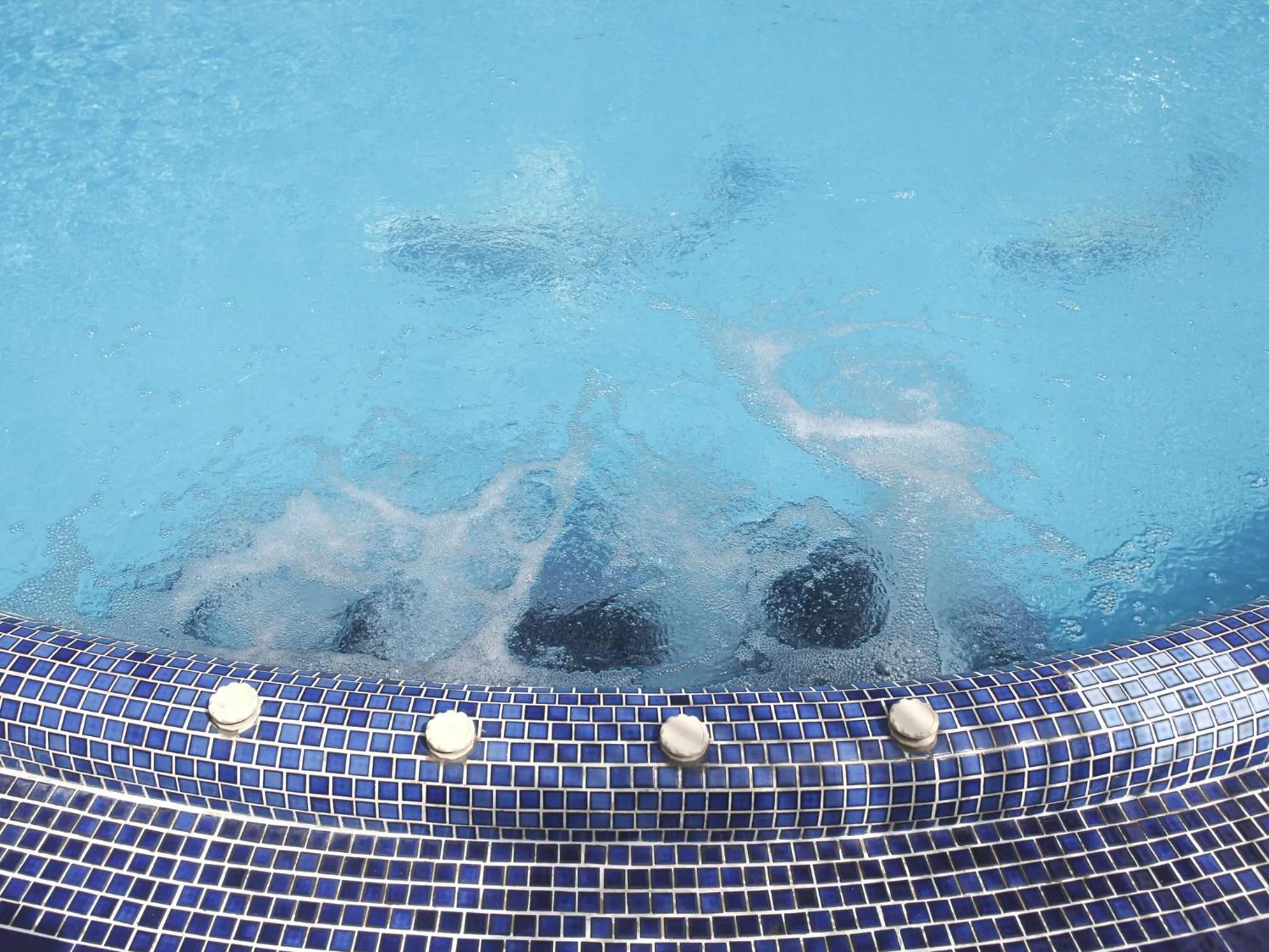 Swimming pool in Kata Sea View Villas