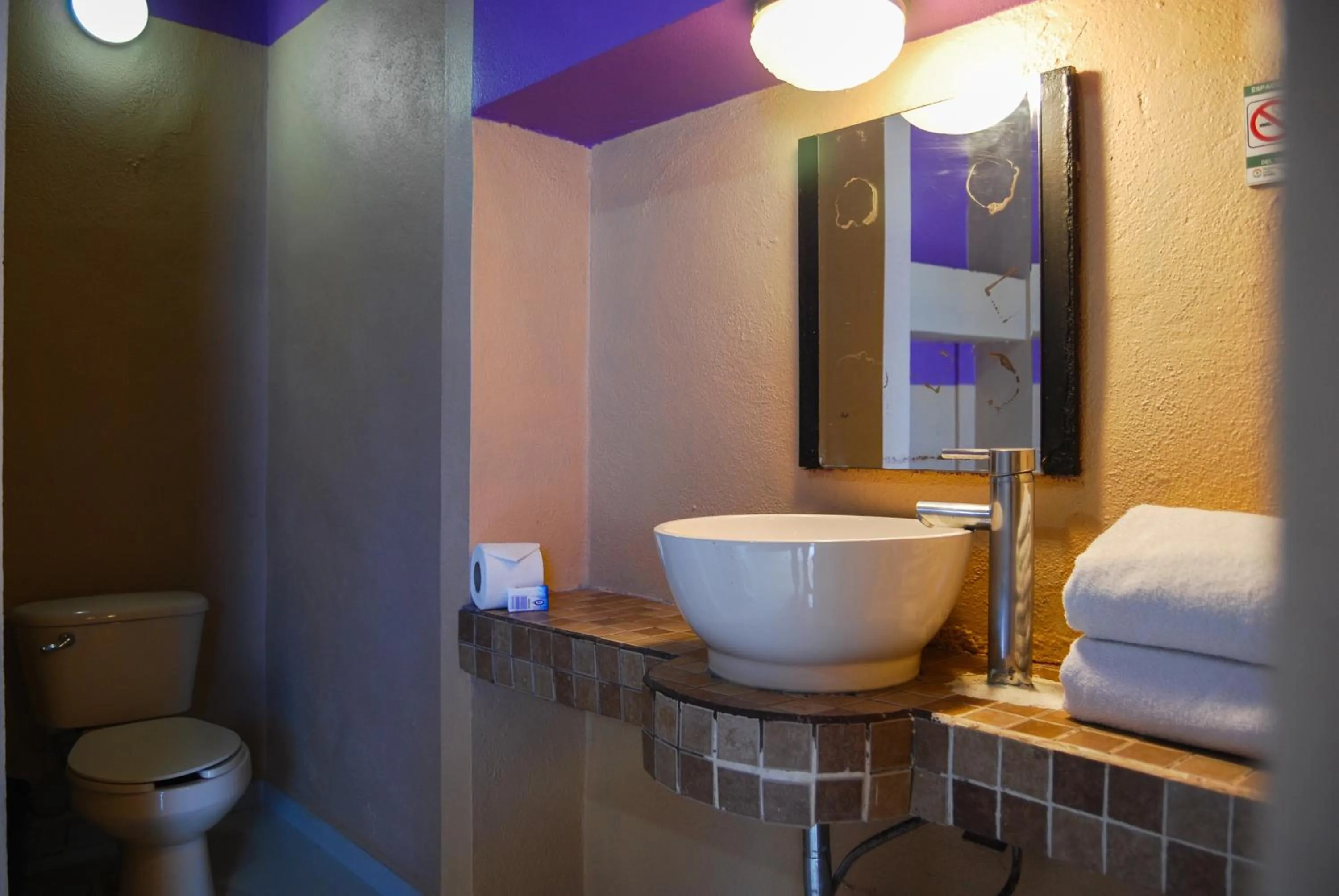 Bathroom in Hotel Platino