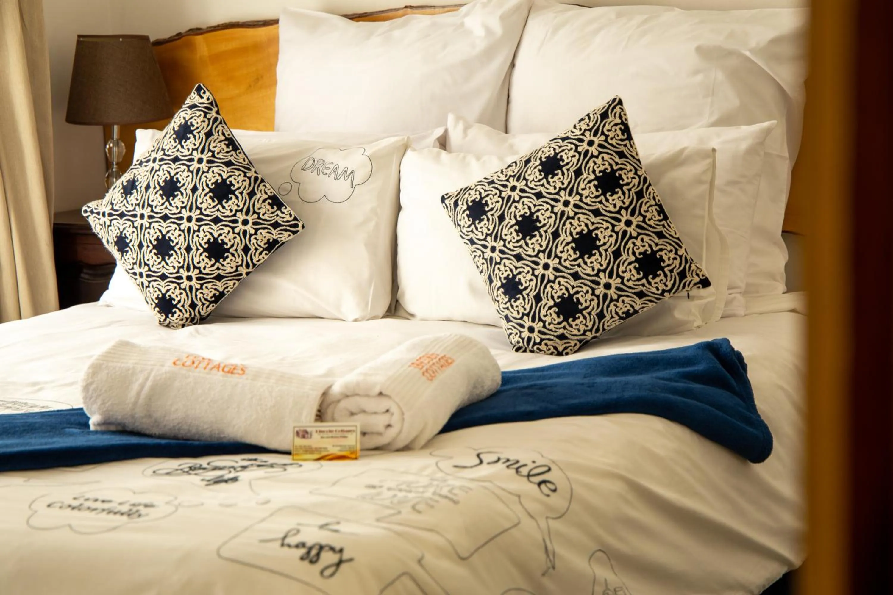 Bed in Lincoln Cottages BnB & Self-Catering