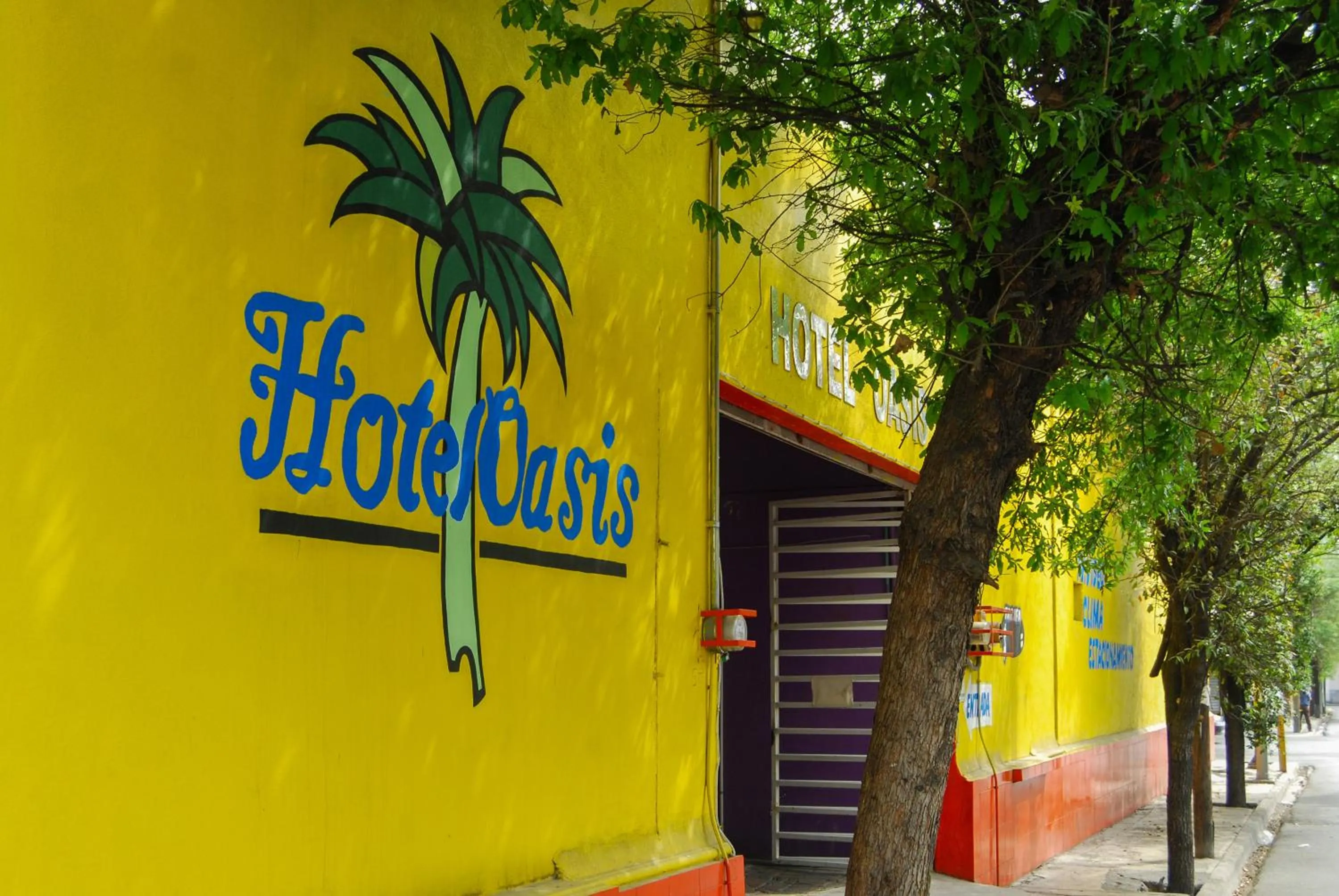 Facade/entrance in OYO Hotel Oasis