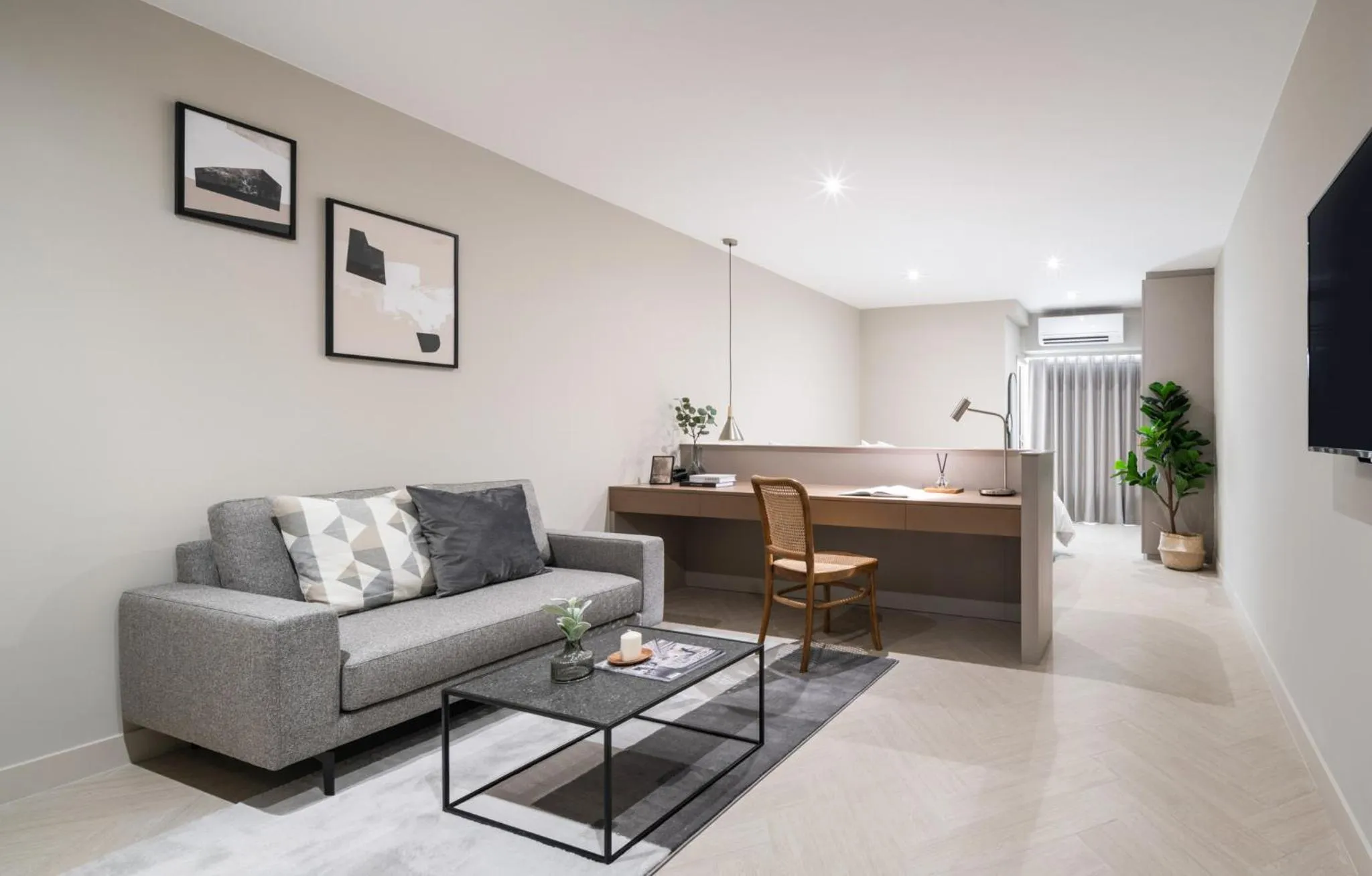 TV and multimedia in Aspira Residence Sukhumvit 71