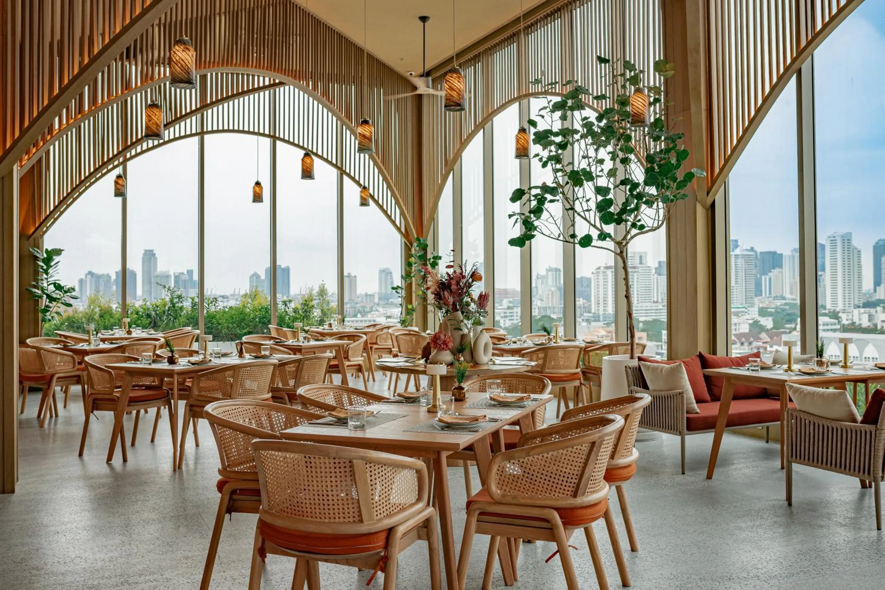 Restaurant/places to eat in Aspira Residence Sukhumvit 71