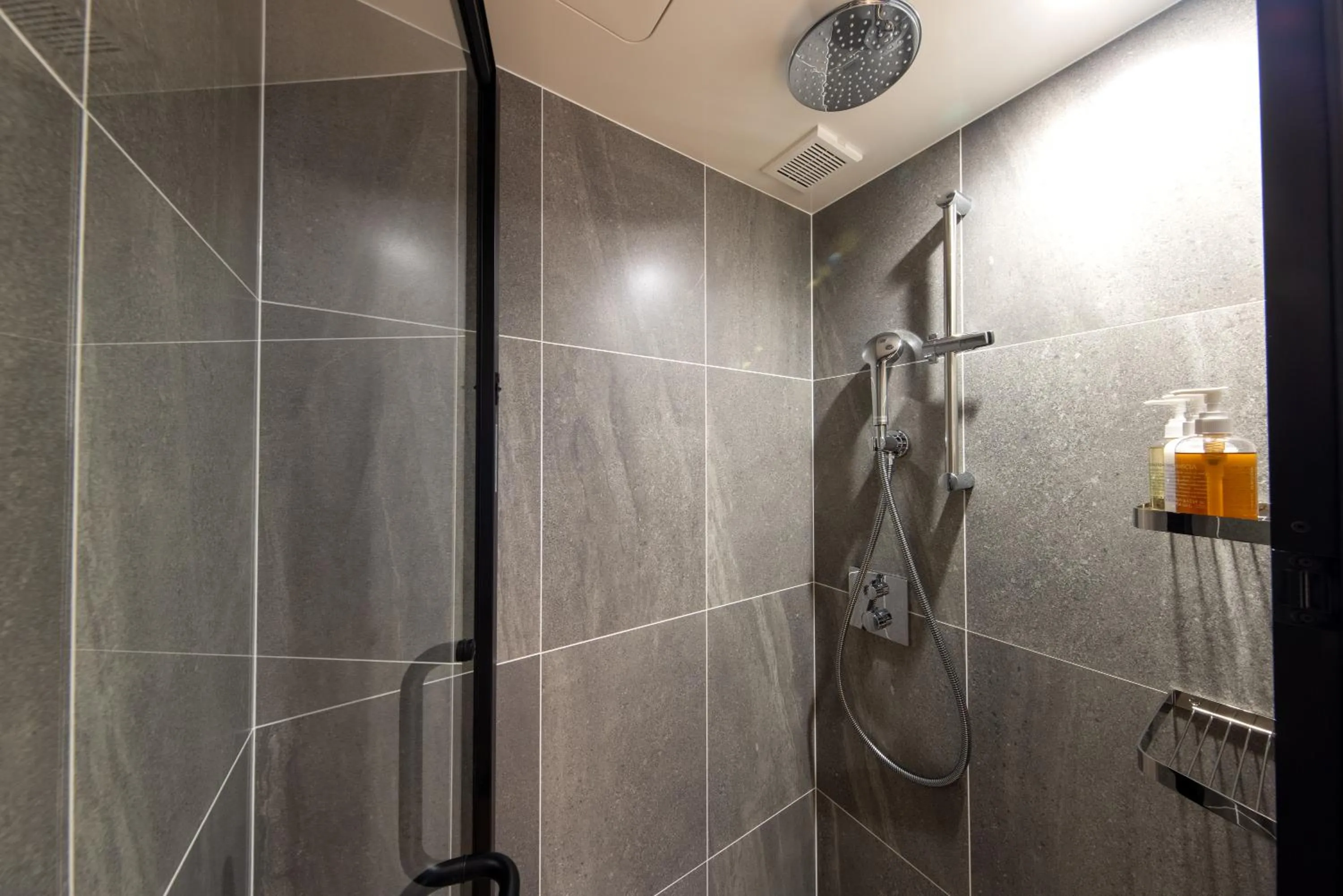Shower in Hotel Forza Kyoto Shijo Kawaramachi