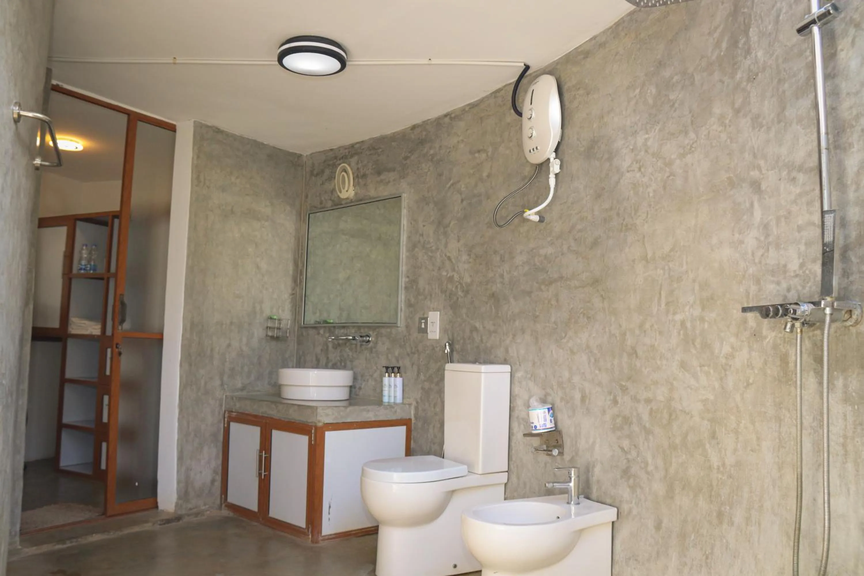 Bedroom in The Blue Lagoon Resort Kalpitiya