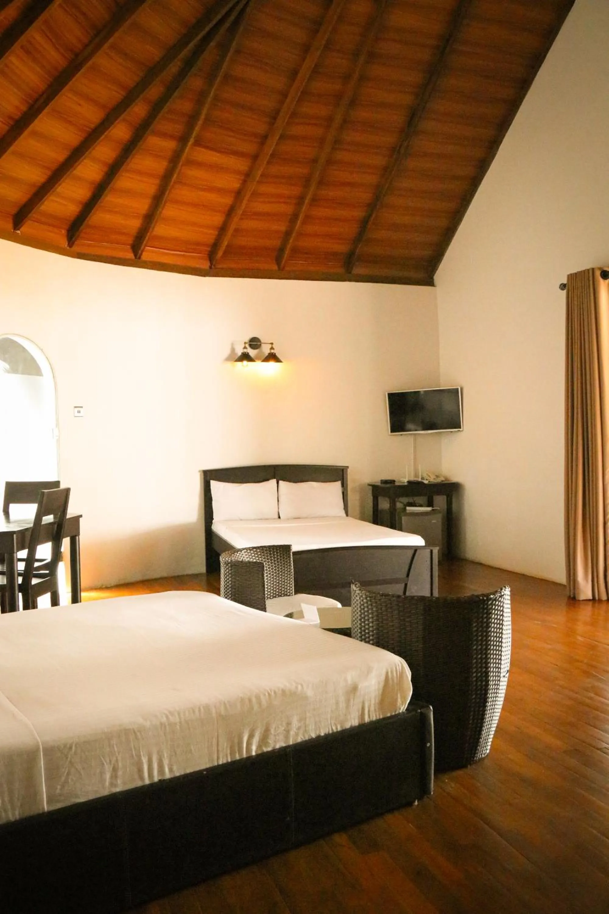 Bed in The Blue Lagoon Resort Kalpitiya