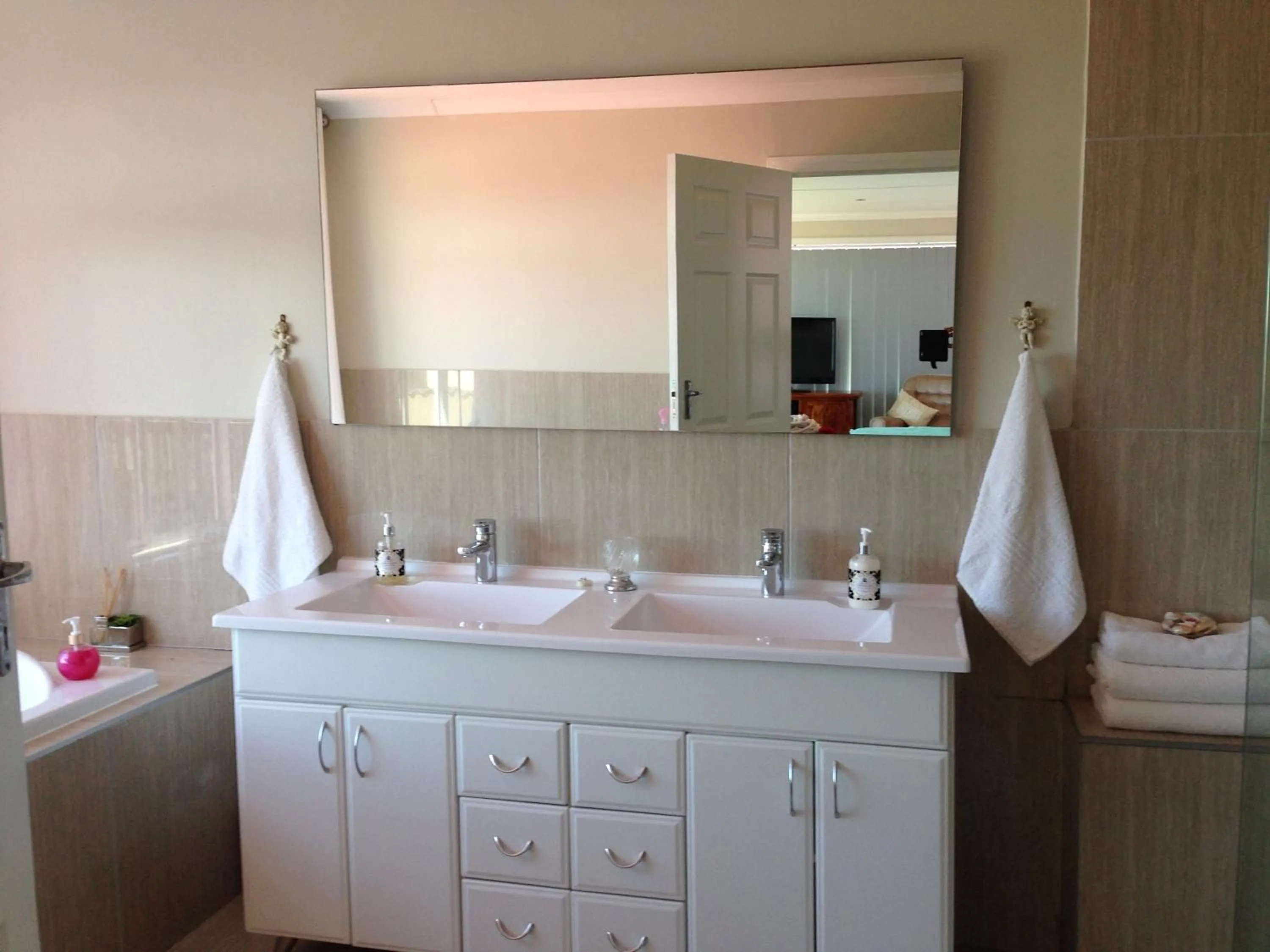 Bathroom in Ocean Dreams B&B