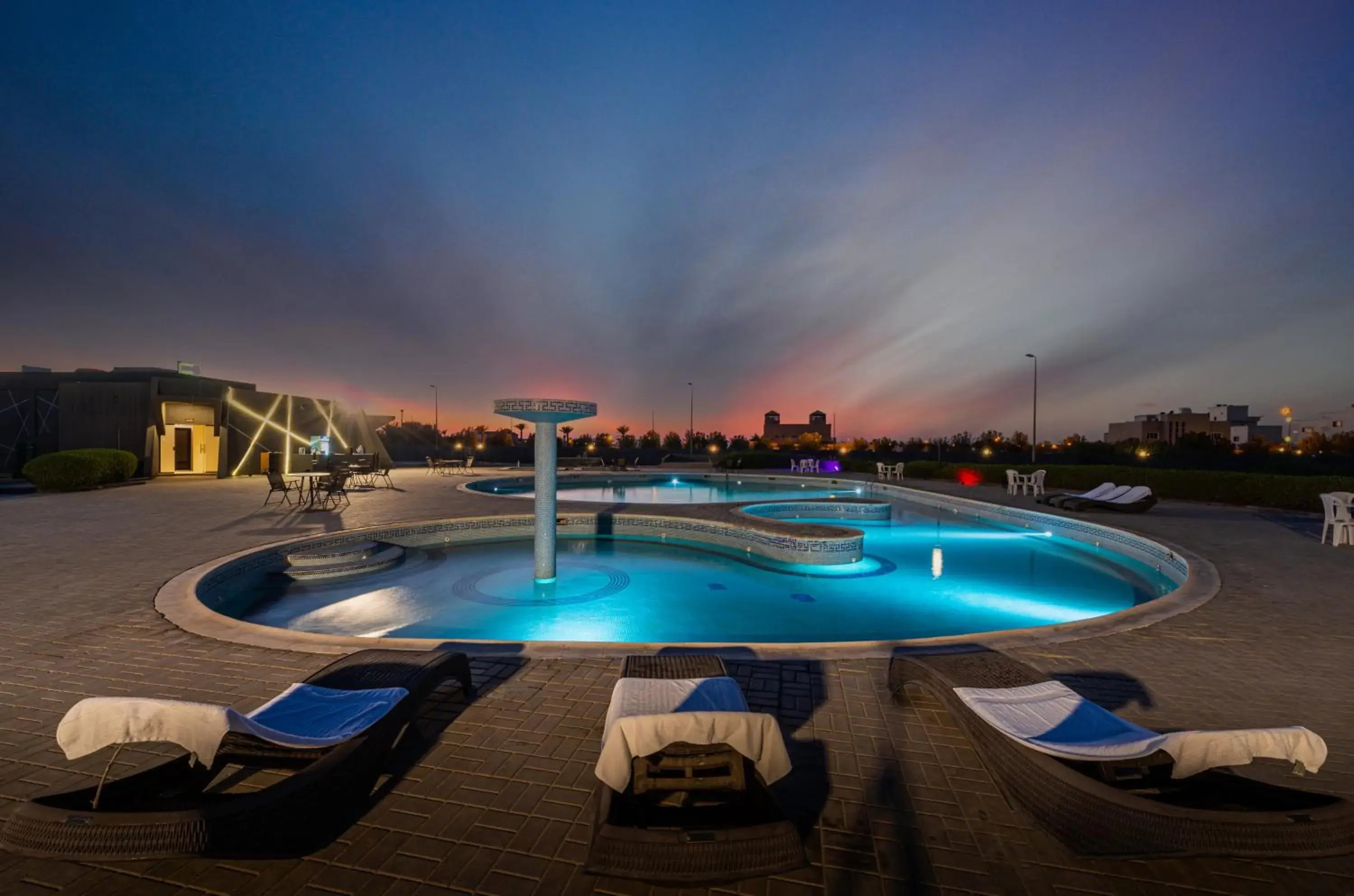 Swimming pool in HDB Al Khobar Resort & Spa Swimming pool in HDB Al Khobar Resort & Spa