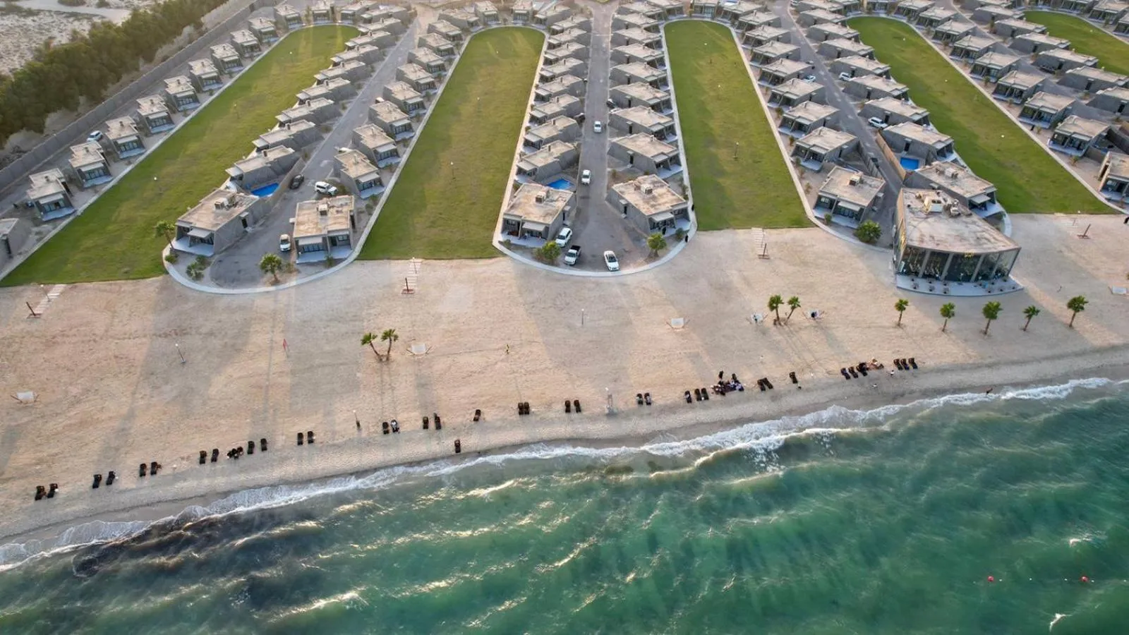 Restaurant/places to eat in HDB Al Khobar Resort & Spa