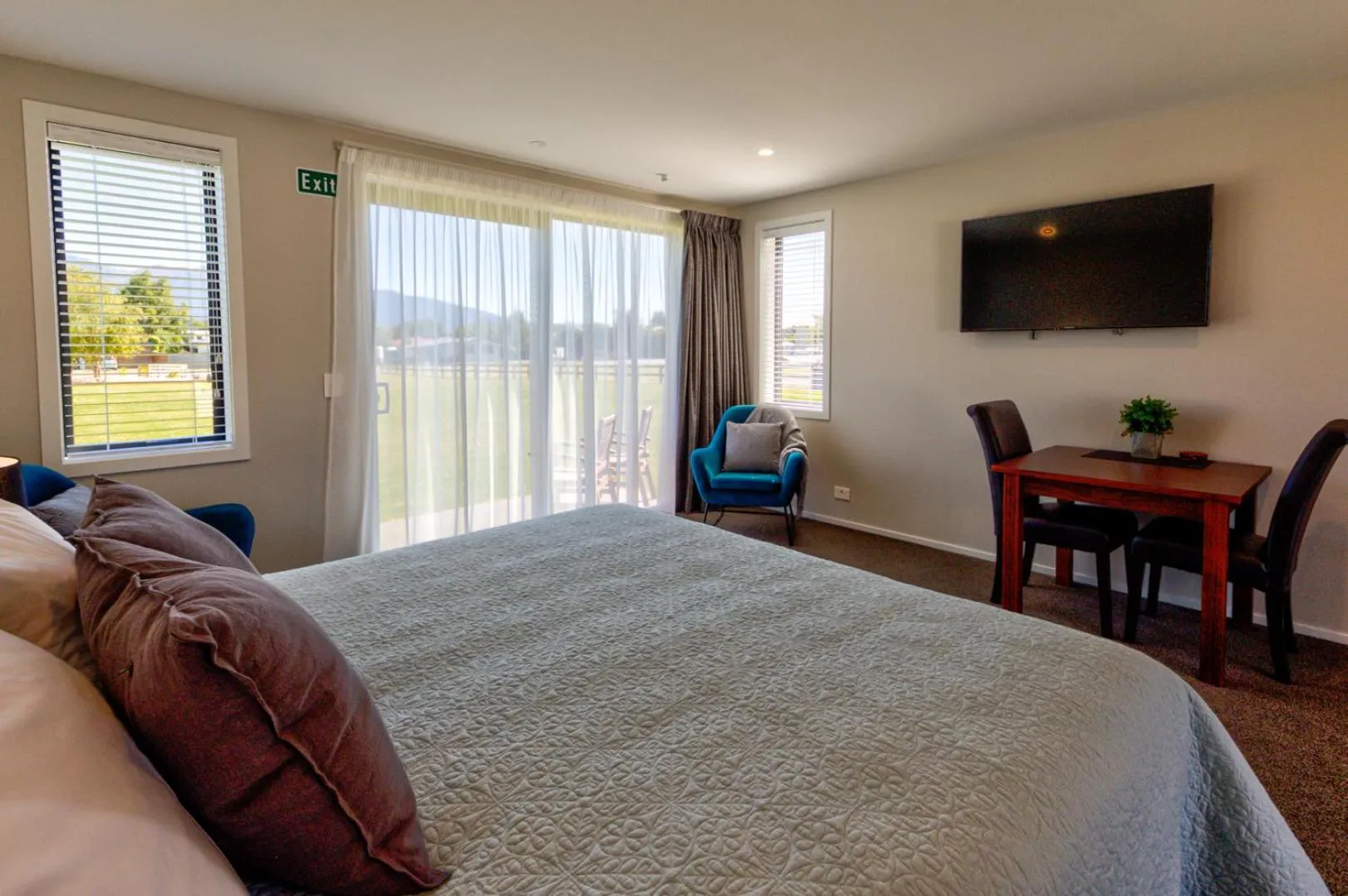 Bed in Annies on Milford