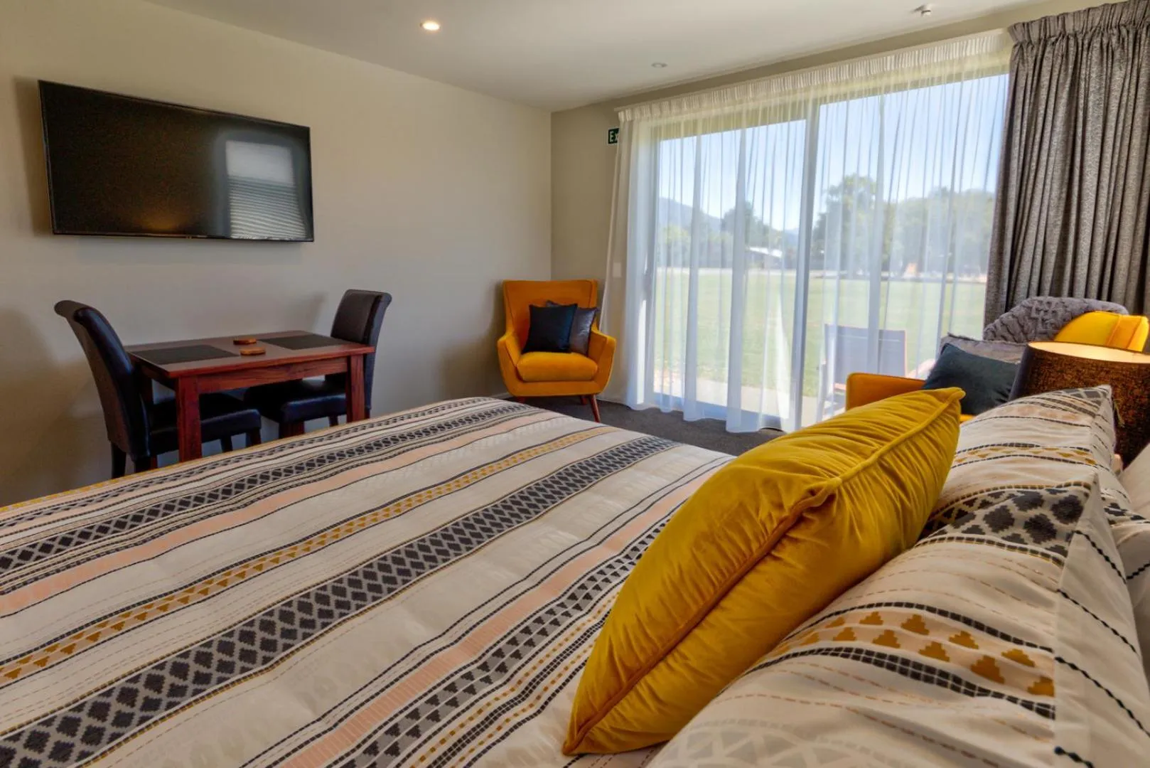 Bed in Annies on Milford