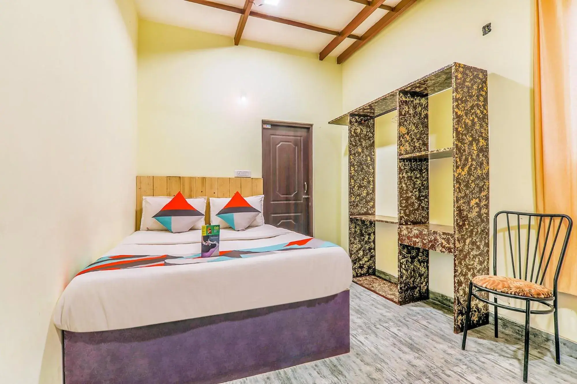 Bed in Via Victoria With Pool - Nr Baga Beach Bed in Via Victoria With Pool - Nr Baga Beach