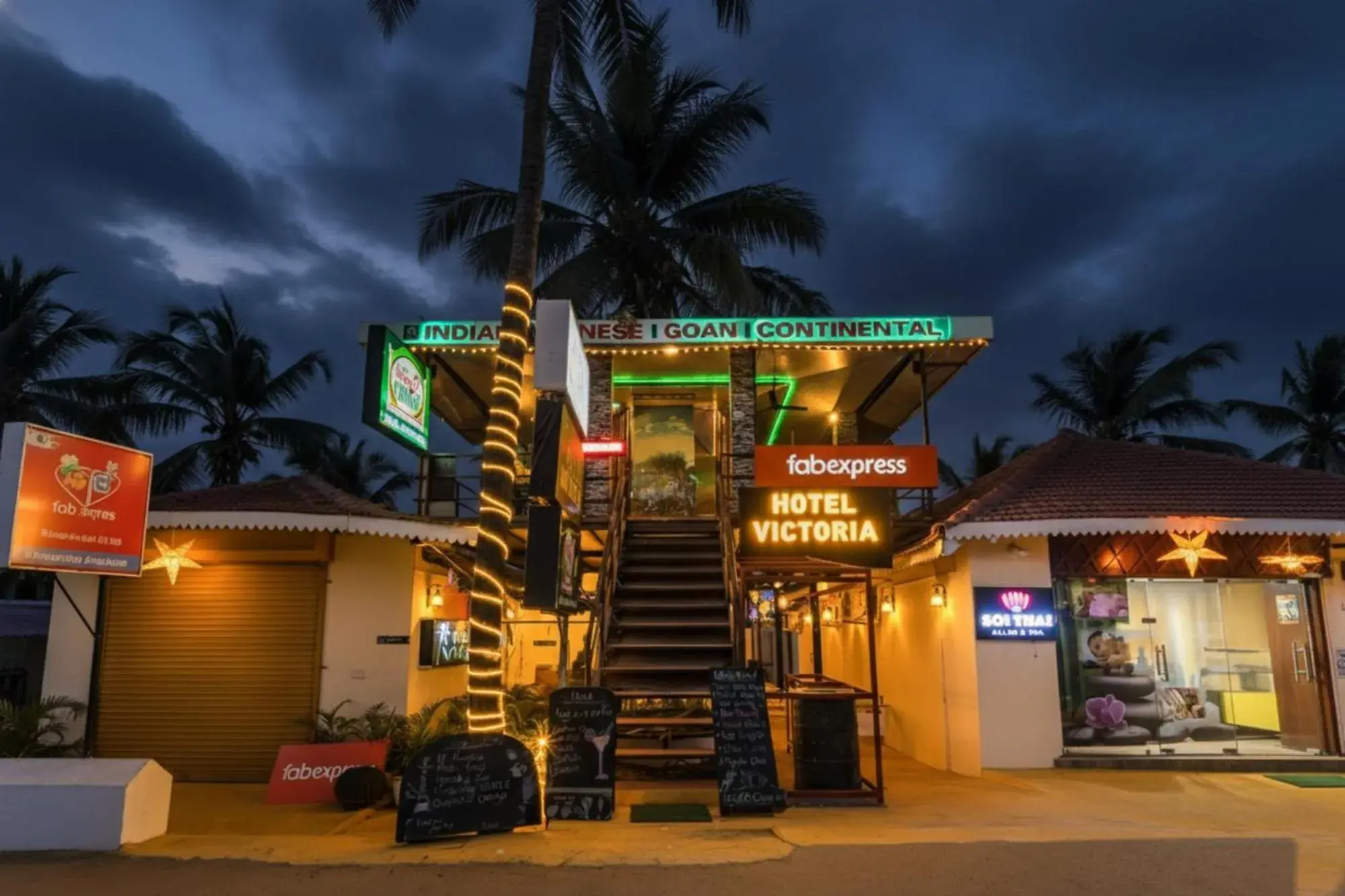 Property building in Via Victoria With Pool - Nr Baga Beach Property building in Via Victoria With Pool - Nr Baga Beach